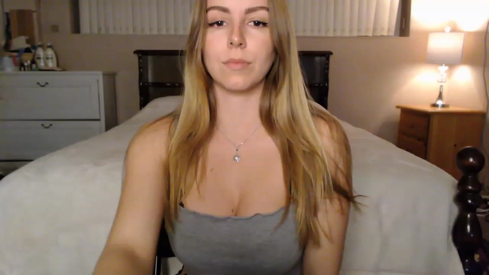 Gallery image thumbnail from MyaDelaney's myfreecams stream on, 12/29/2022, 04:02 image 8 of 20