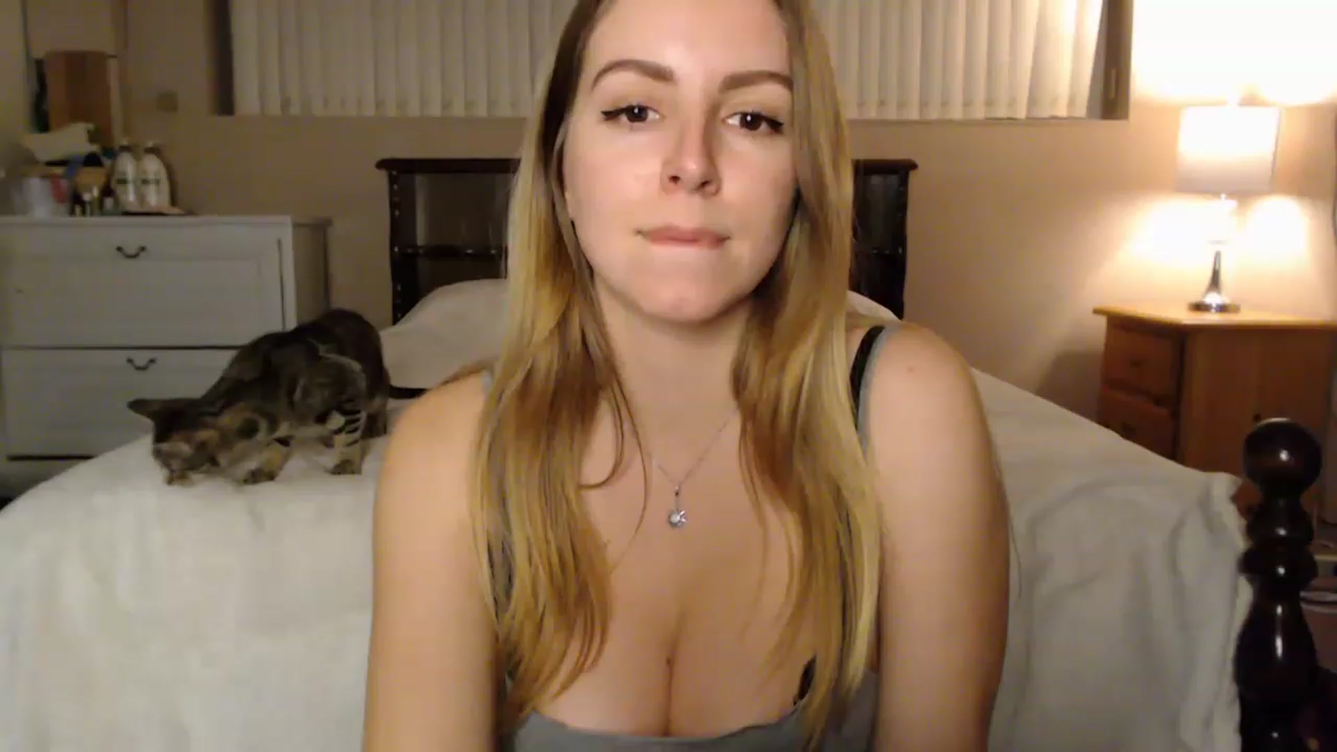 Gallery image thumbnail from MyaDelaney's myfreecams stream on, 12/29/2022, 07:22 image 10 of 20