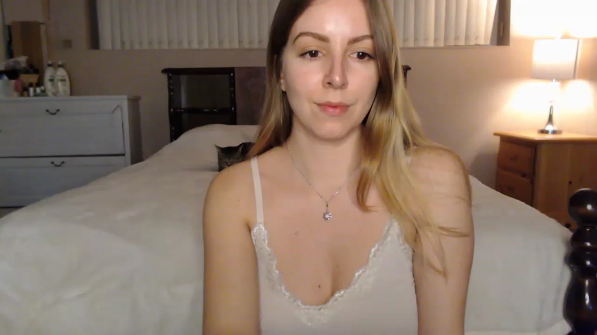 Gallery image thumbnail from MyaDelaney's myfreecams stream on, 01/19/2023, 05:03 image 2 of 20