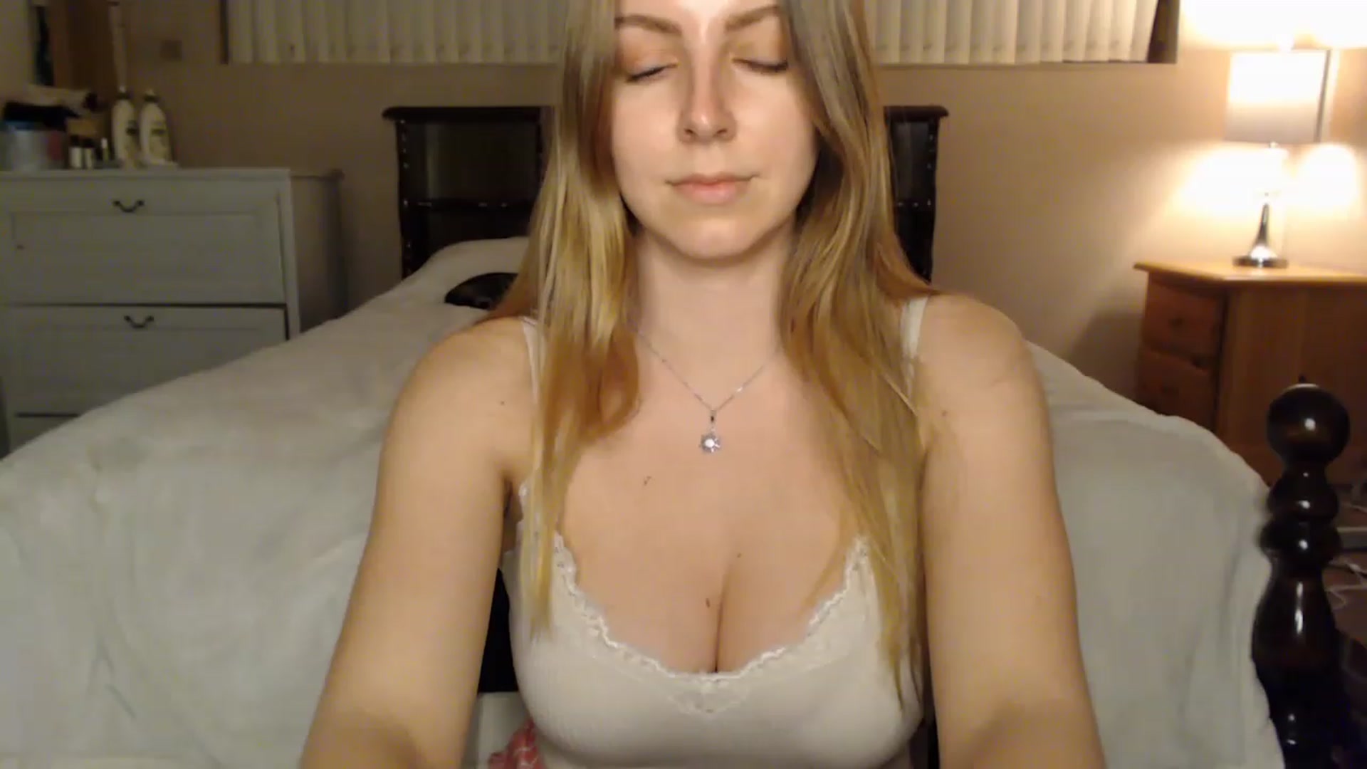 Gallery image thumbnail from MyaDelaney's myfreecams stream on, 02/06/2023, 05:38 image 4 of 20
