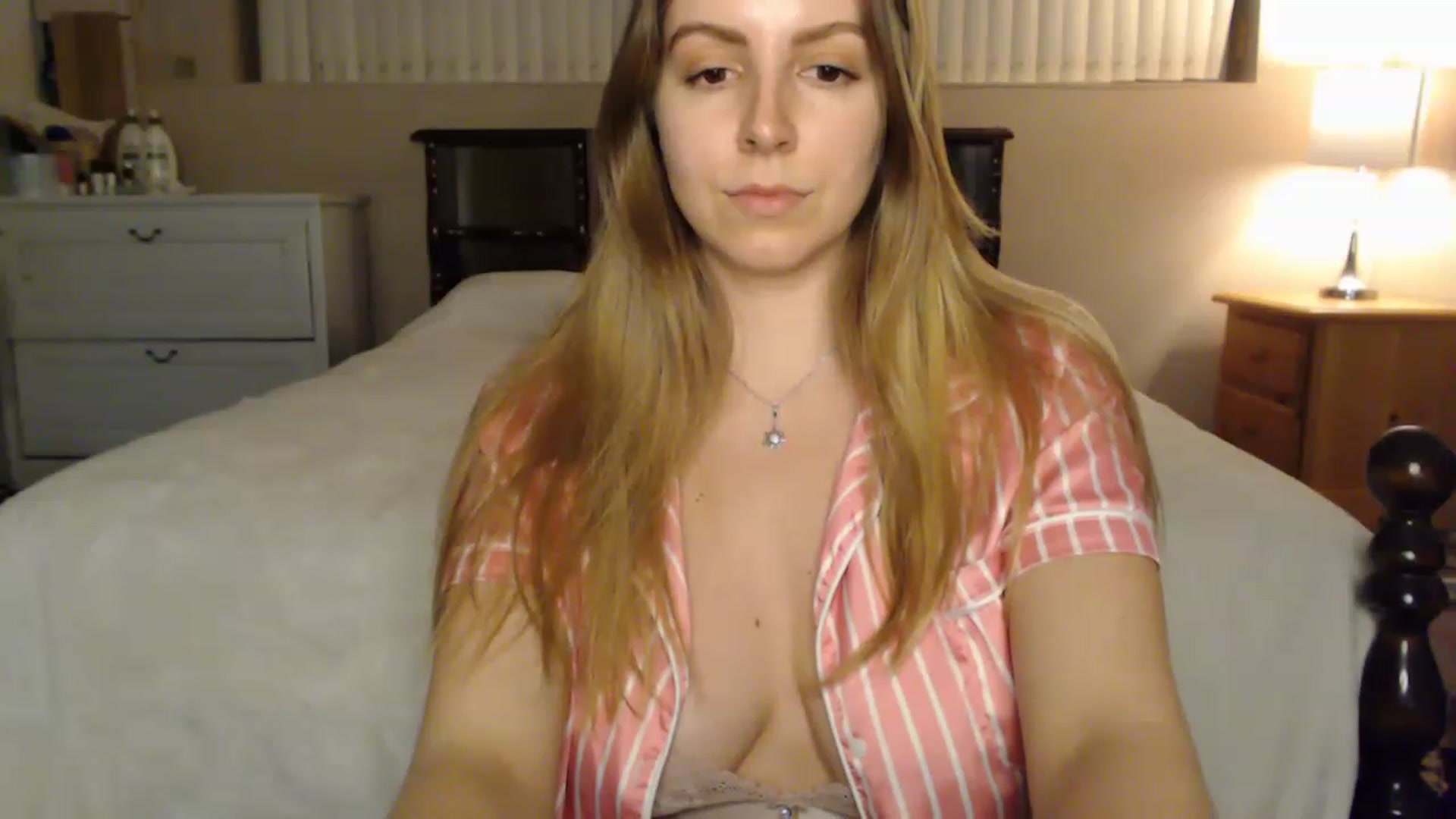 Gallery image thumbnail from MyaDelaney's myfreecams stream on, 02/13/2023, 04:44 image 14 of 20