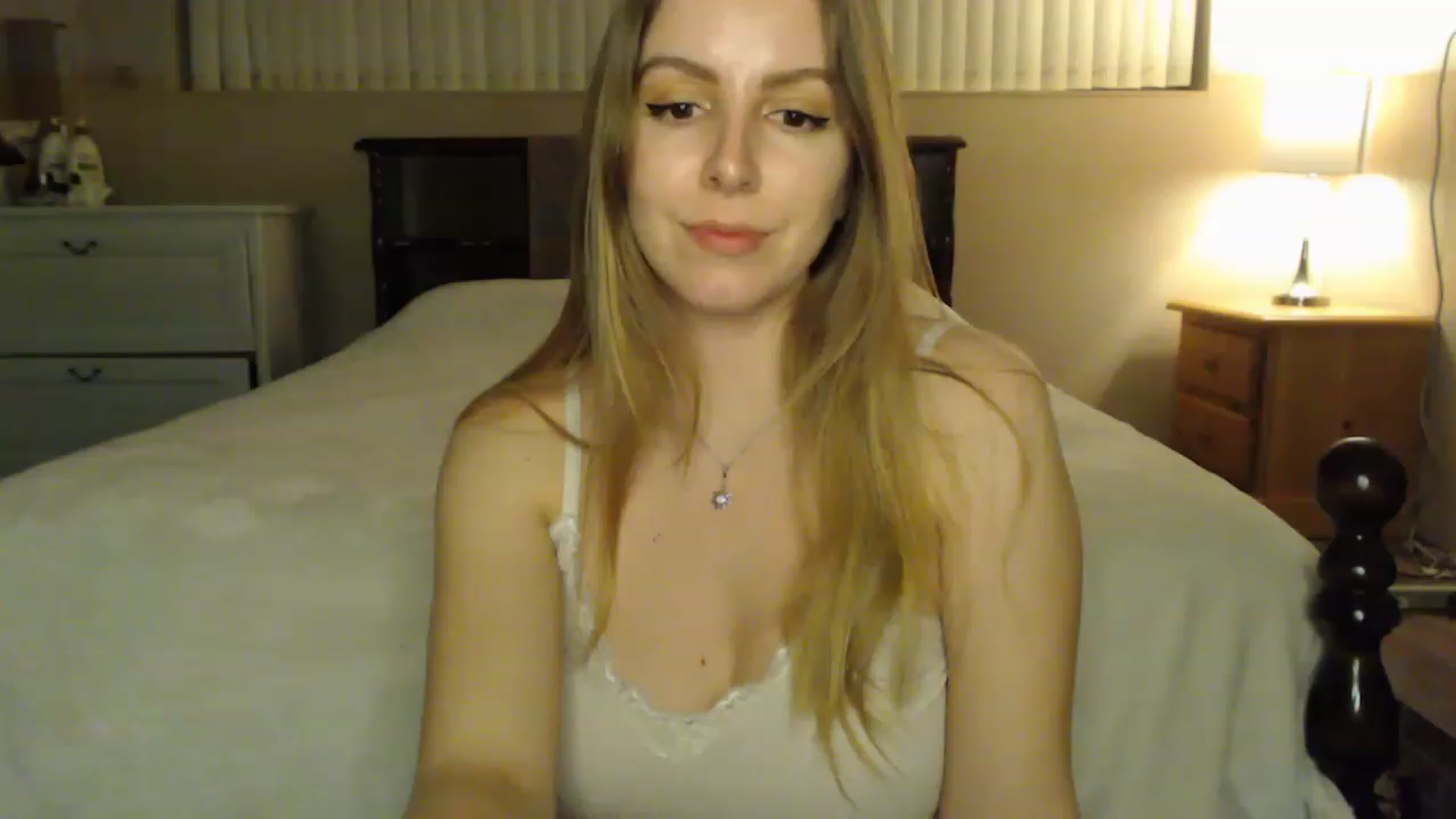 Gallery image thumbnail from MyaDelaney's myfreecams stream on, 02/17/2023, 04:53 image 1 of 20