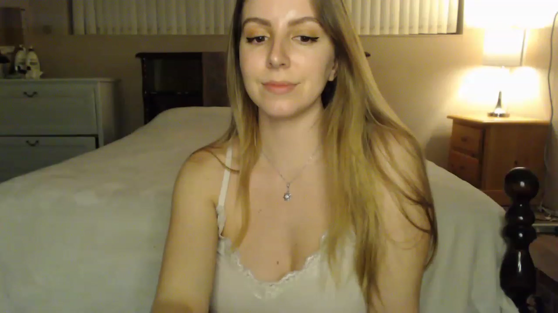 Gallery image thumbnail from MyaDelaney's myfreecams stream on, 02/17/2023, 04:53 image 3 of 20