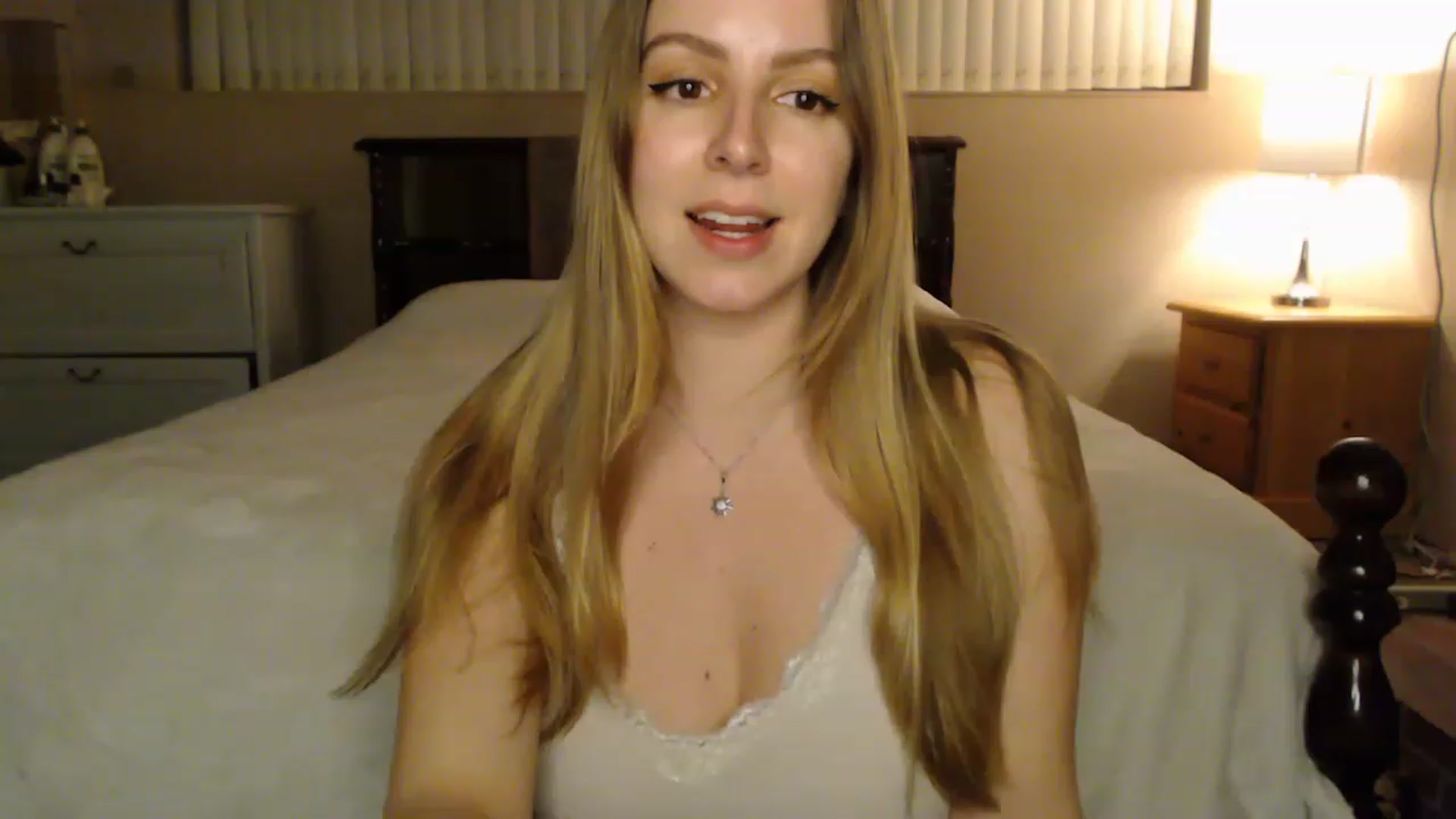 Gallery image thumbnail from MyaDelaney's myfreecams stream on, 02/17/2023, 04:53 image 8 of 20