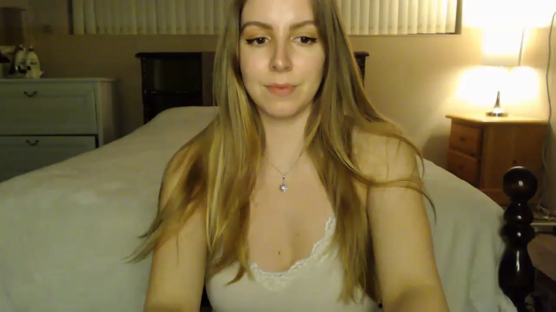 Gallery image thumbnail from MyaDelaney's myfreecams stream on, 02/17/2023, 04:53 image 12 of 20