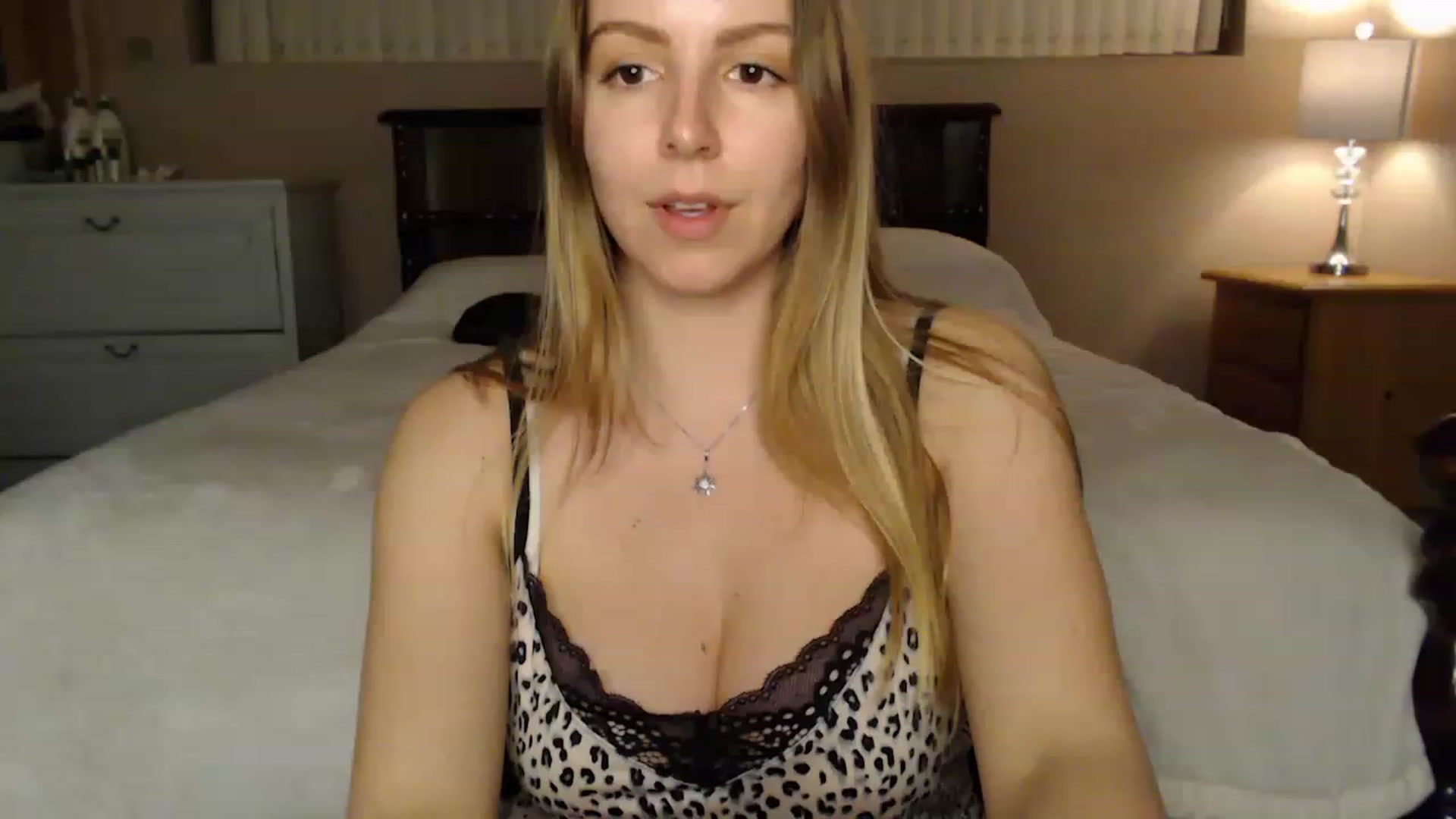 Gallery image thumbnail from MyaDelaney's myfreecams stream on, 02/21/2023, 05:22 image 3 of 20