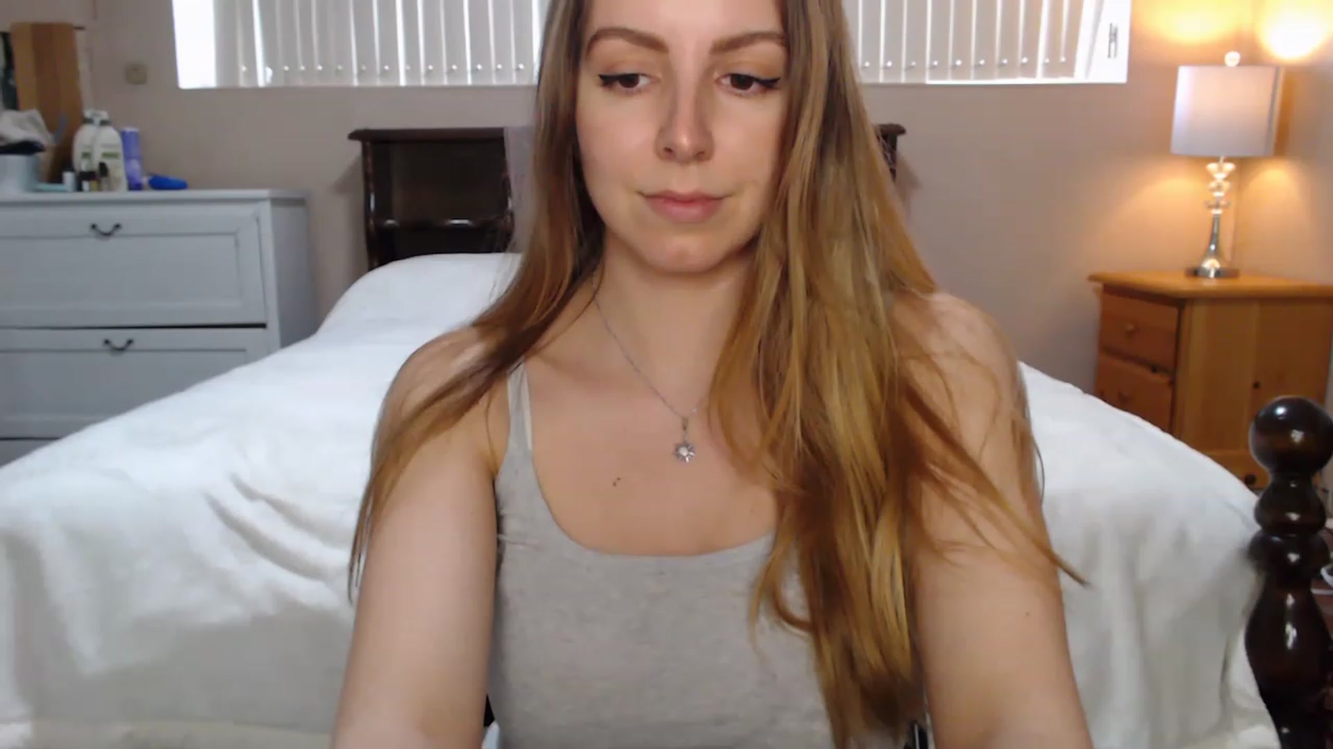 Gallery image thumbnail from MyaDelaney's myfreecams stream on, 02/27/2023, 01:03 image 10 of 20