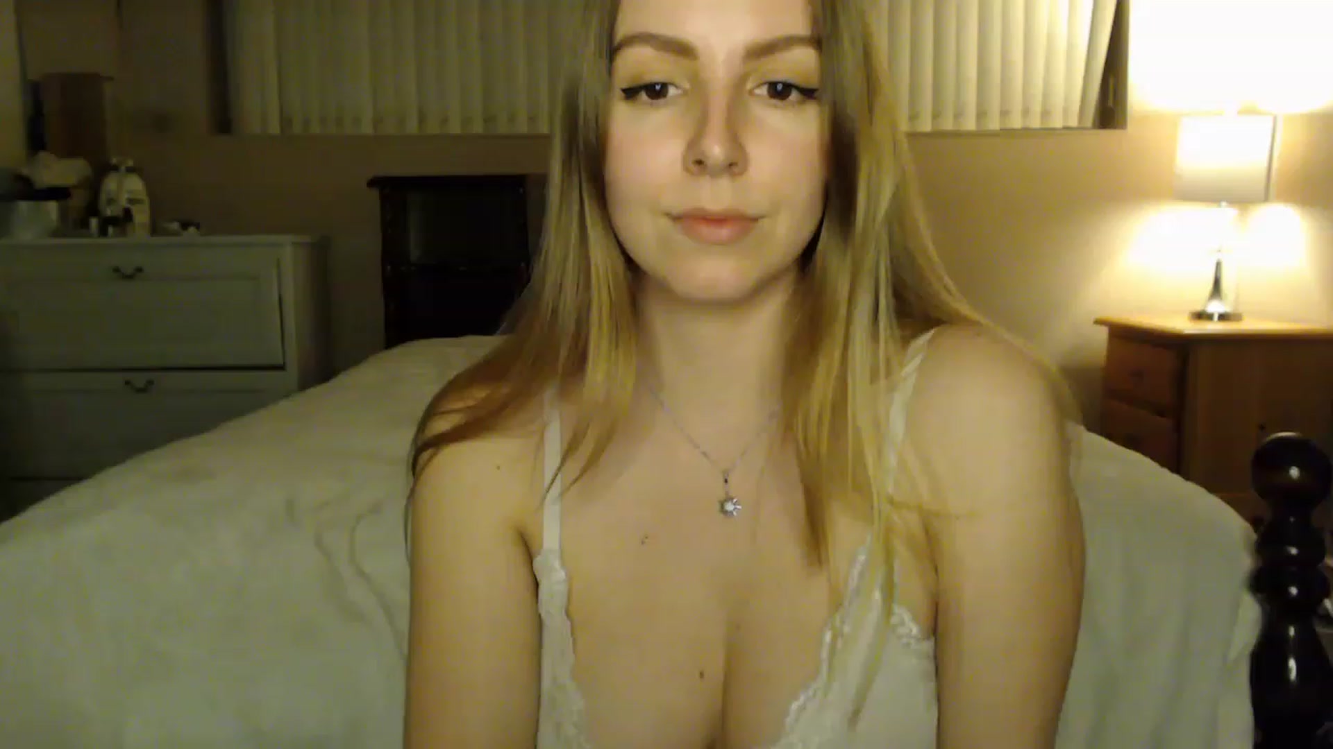 Gallery image thumbnail from MyaDelaney's myfreecams stream on, 02/27/2023, 06:12 image 10 of 20
