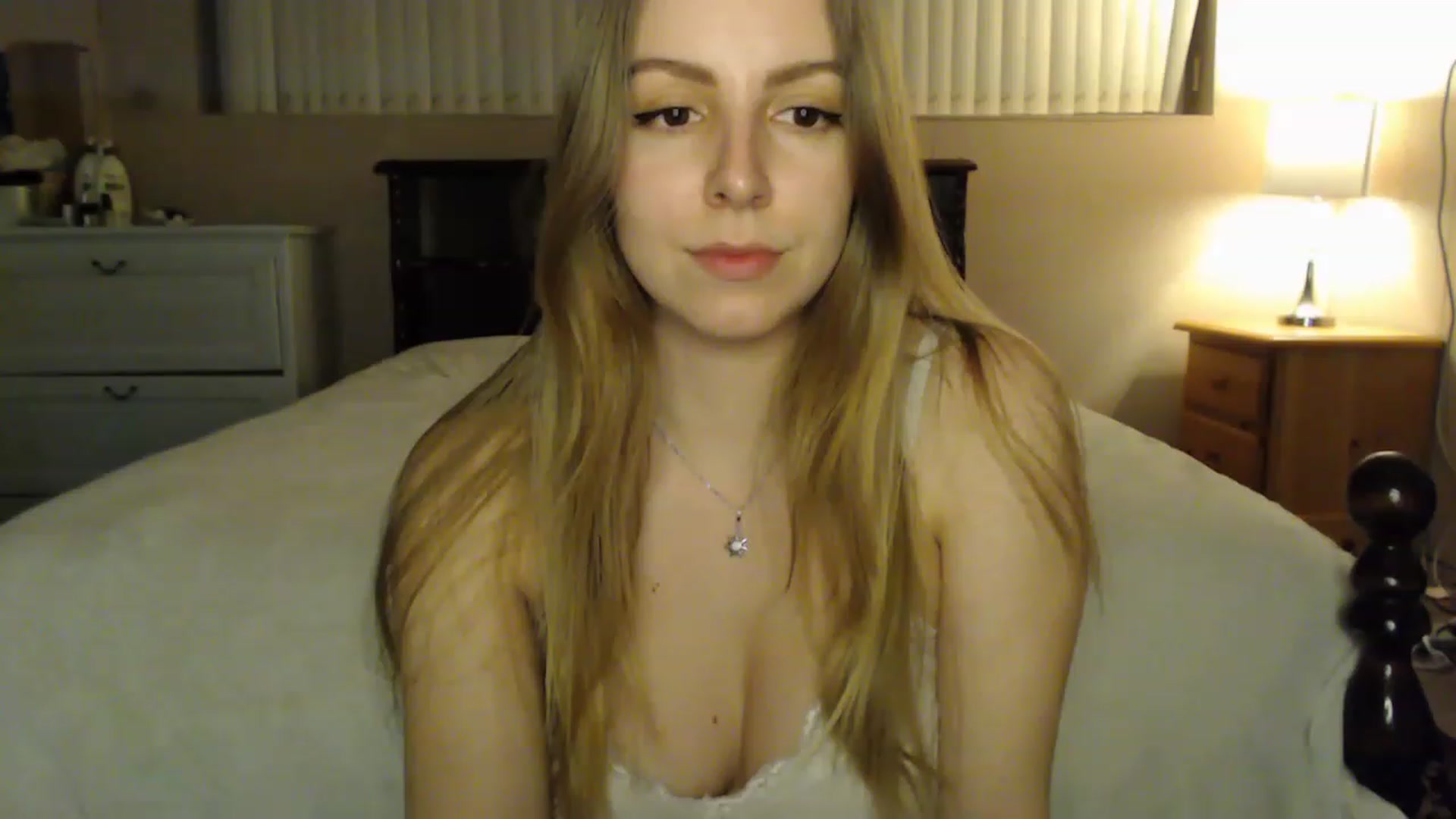 Gallery image thumbnail from MyaDelaney's myfreecams stream on, 02/27/2023, 07:50 image 1 of 20