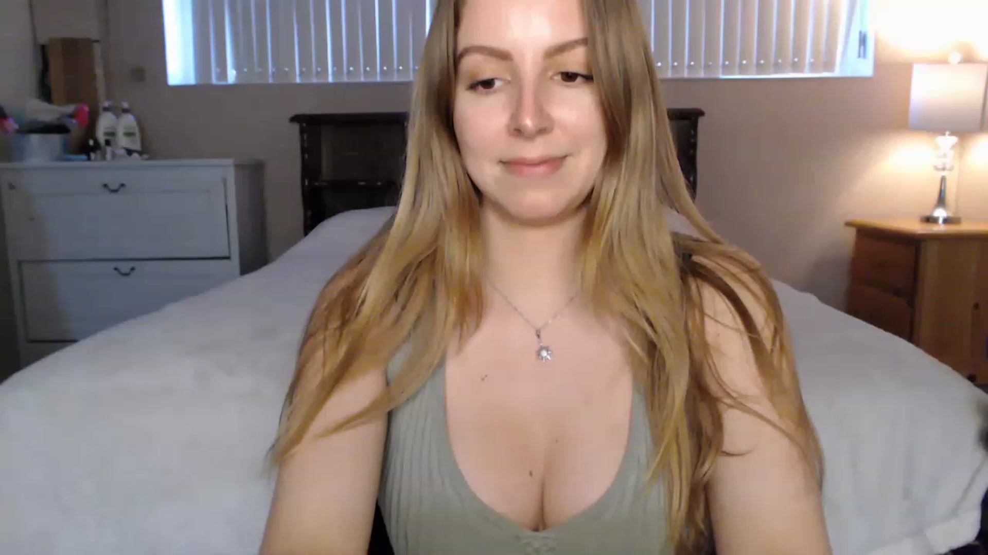 Gallery image thumbnail from MyaDelaney's myfreecams stream on, 03/01/2023, 01:50 image 6 of 20