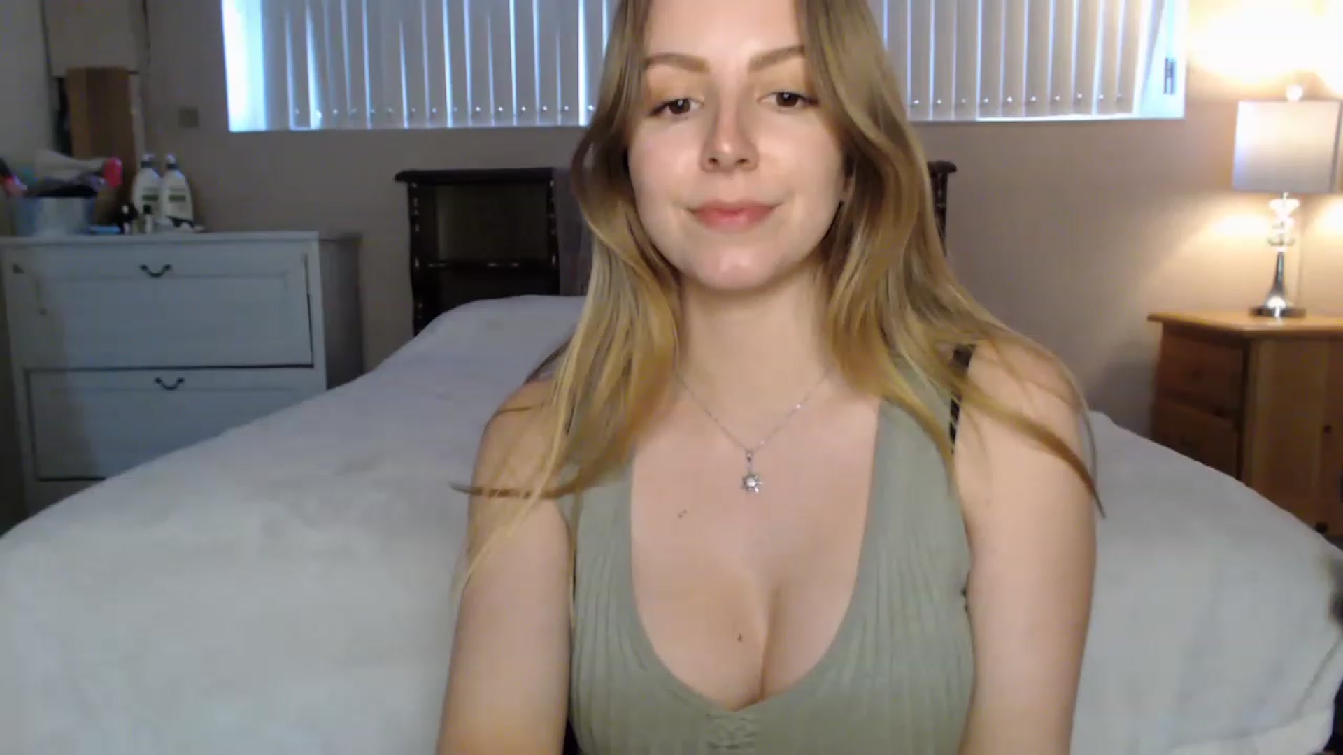 Gallery image thumbnail from MyaDelaney's myfreecams stream on, 03/01/2023, 01:50 image 2 of 20