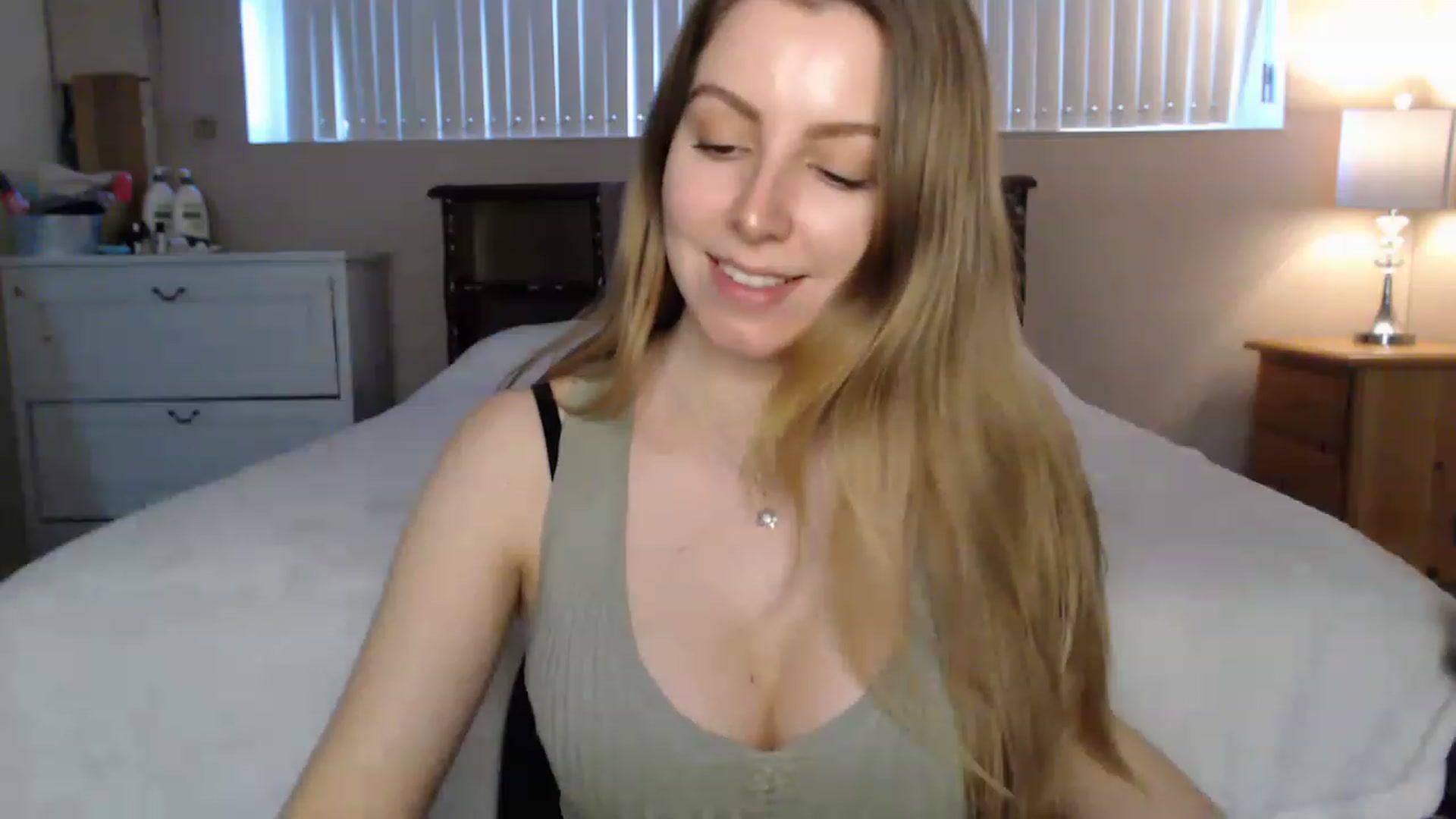 Gallery image thumbnail from MyaDelaney's myfreecams stream on, 03/01/2023, 01:50 image 3 of 20