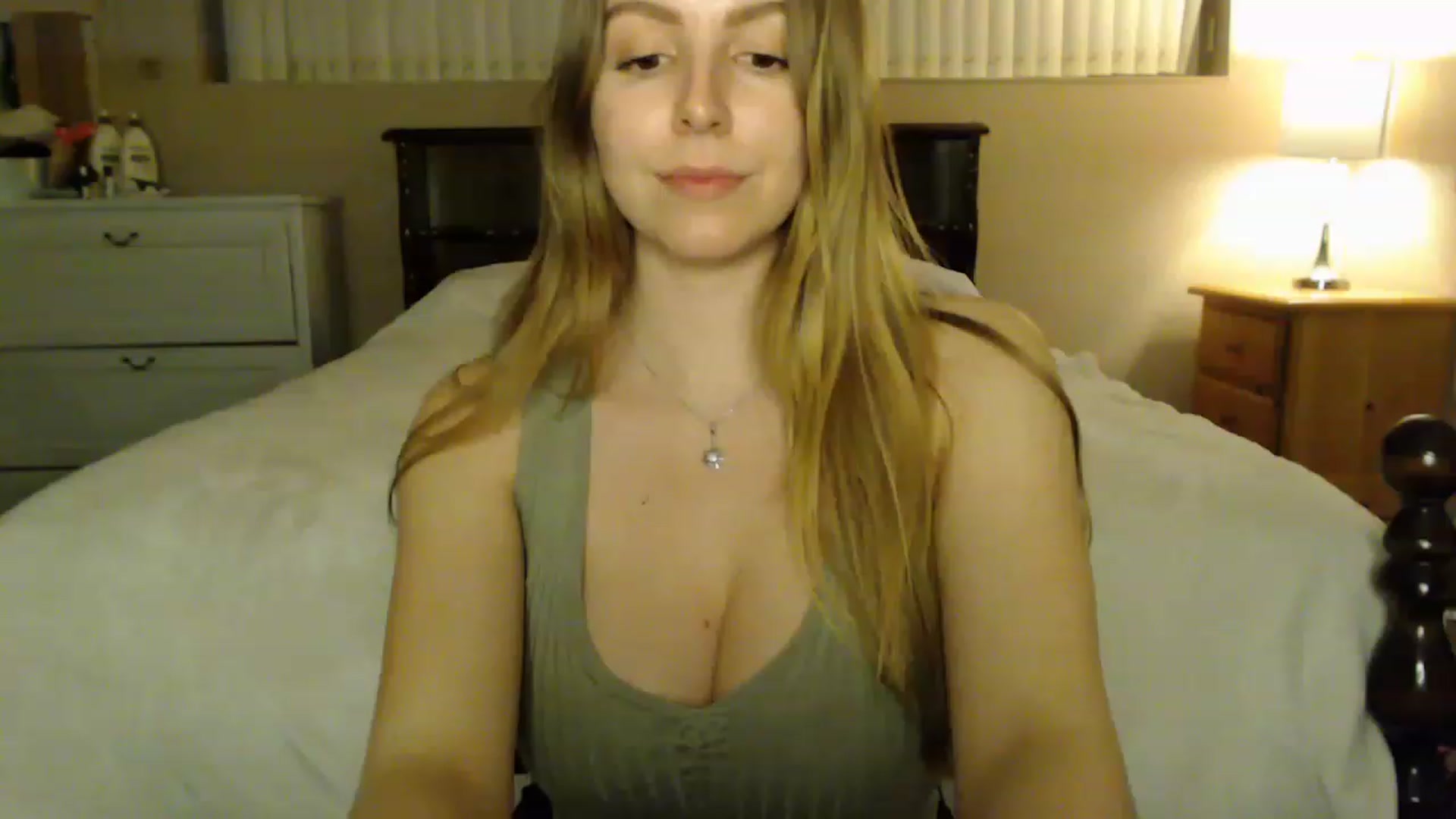 Gallery image thumbnail from MyaDelaney's myfreecams stream on, 03/01/2023, 06:43 image 17 of 20