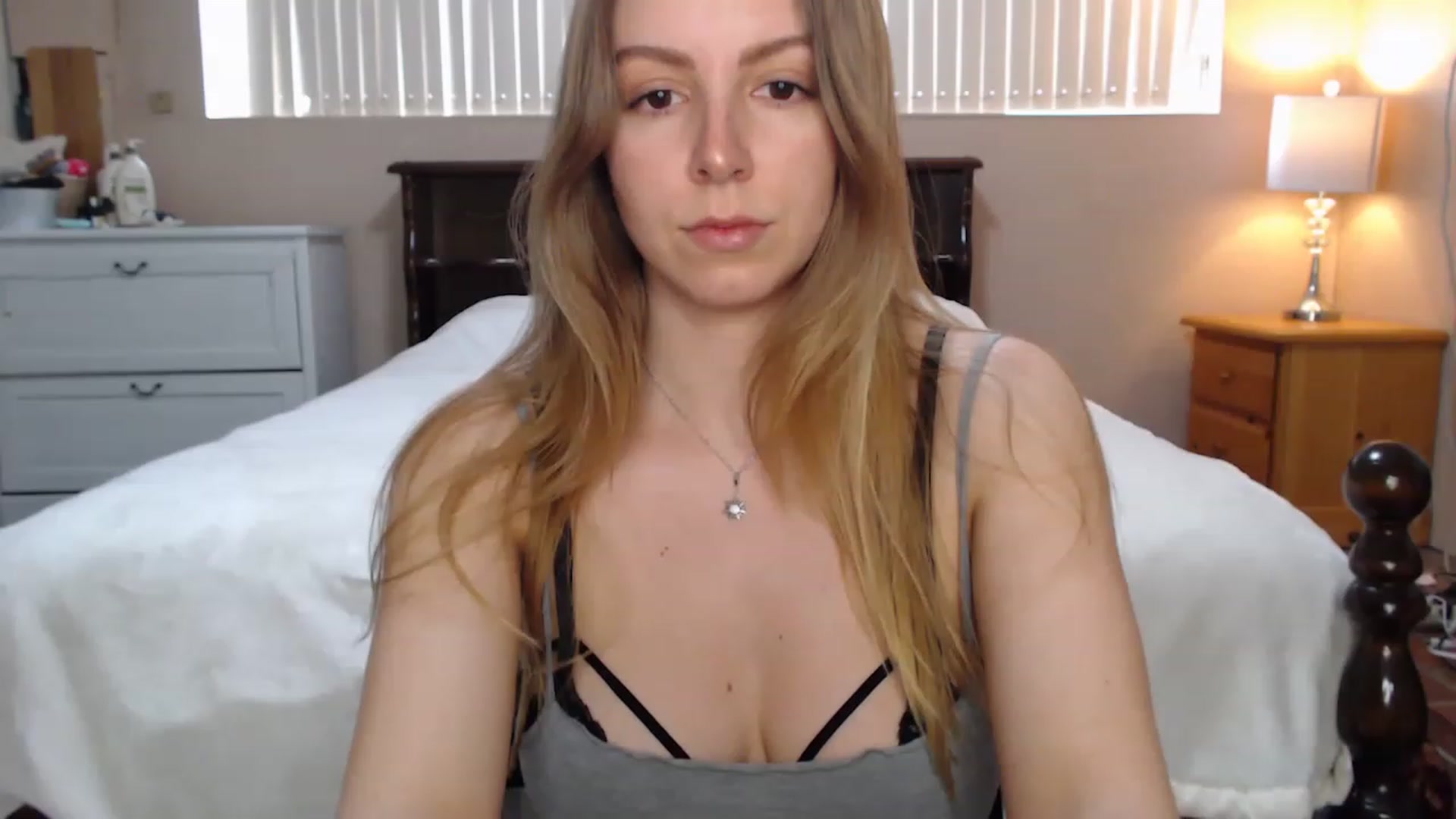 Gallery image thumbnail from MyaDelaney's myfreecams stream on, 03/03/2023, 20:35 image 16 of 20