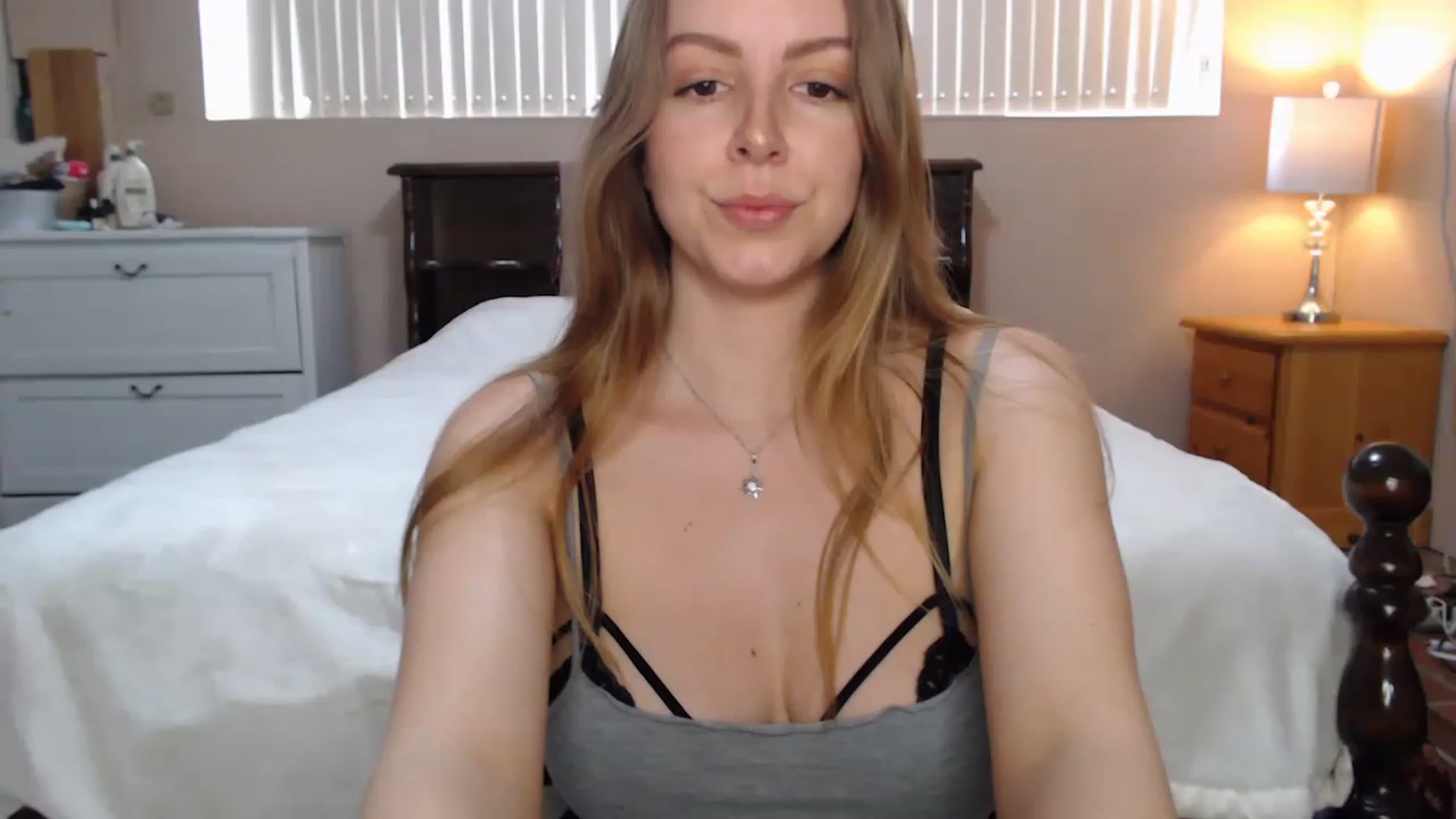 Gallery image thumbnail from MyaDelaney's myfreecams stream on, 03/03/2023, 20:35 image 19 of 20