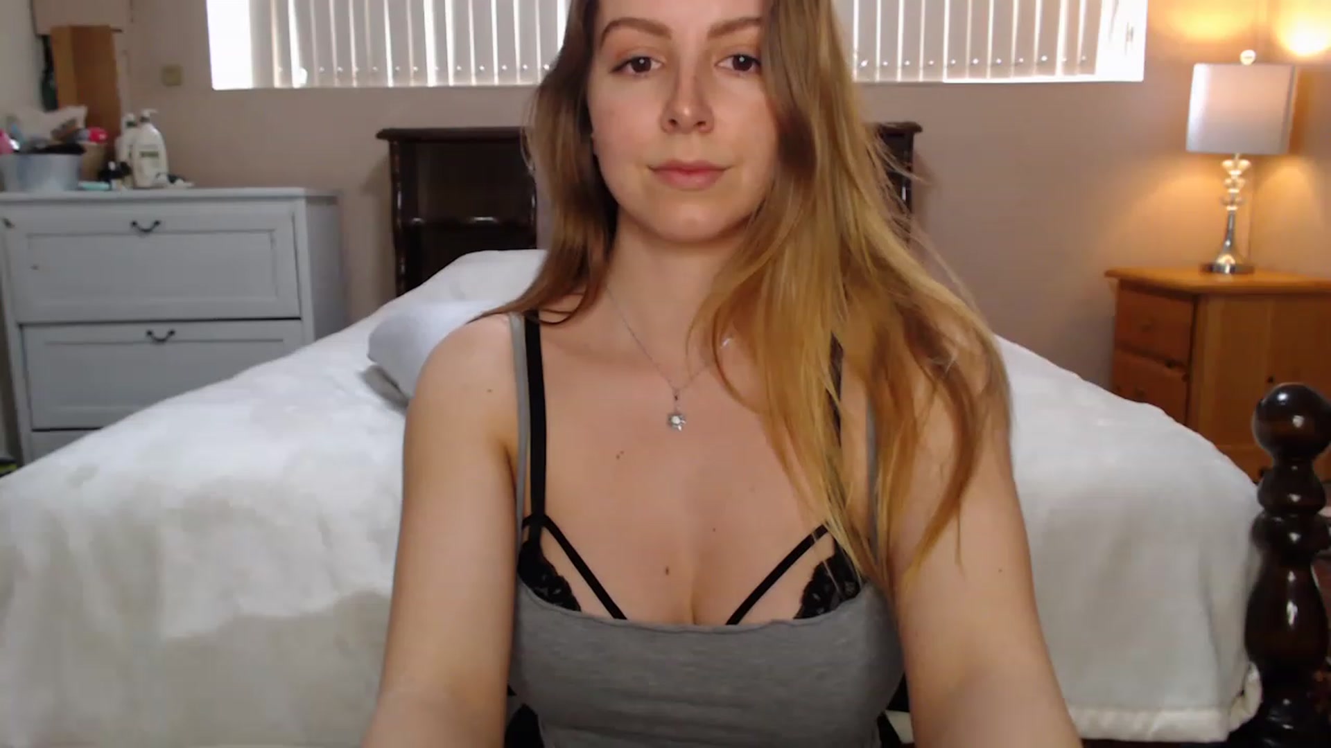 Gallery image thumbnail from MyaDelaney's myfreecams stream on, 03/03/2023, 21:19 image 20 of 20