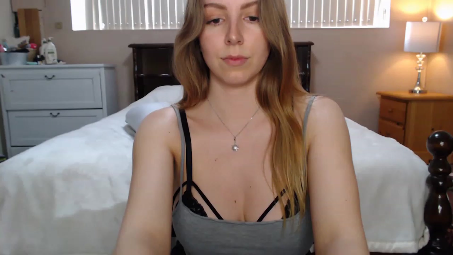 Gallery image thumbnail from MyaDelaney's myfreecams stream on, 03/03/2023, 21:19 image 17 of 20
