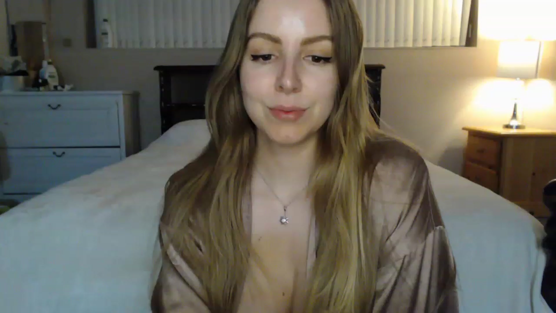 Gallery image thumbnail from MyaDelaney's myfreecams stream on, 03/06/2023, 03:55 image 3 of 20