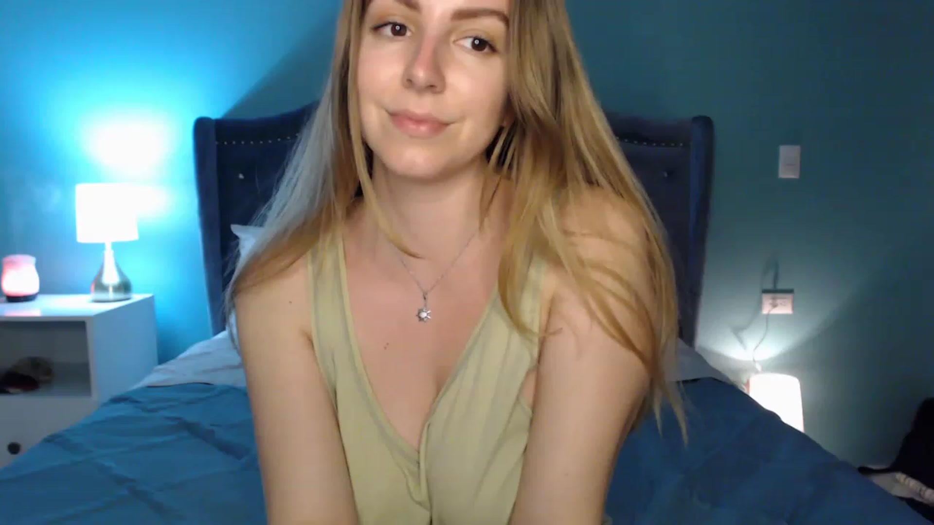 Gallery image thumbnail from MyaDelaney's myfreecams stream on, 03/22/2023, 04:19 image 2 of 20