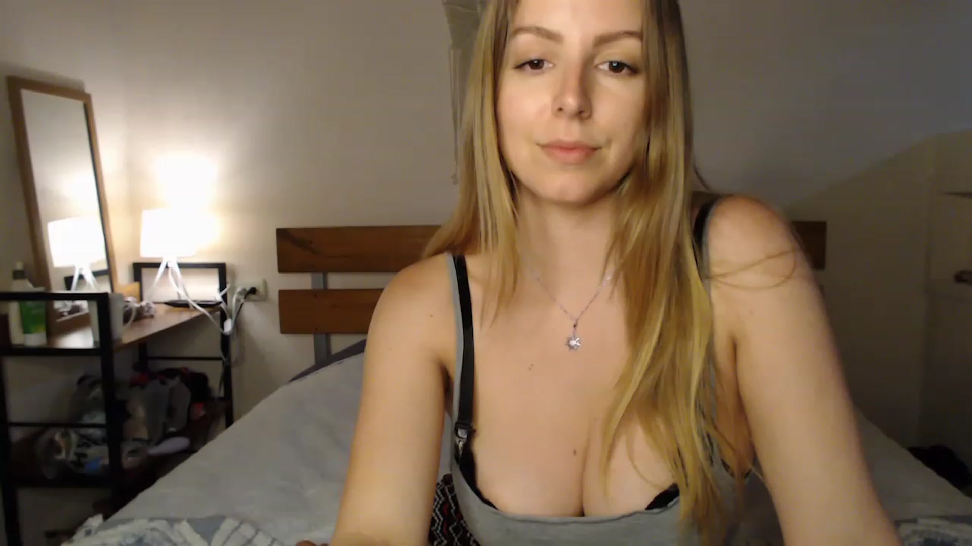 Gallery image thumbnail from MyaDelaney's myfreecams stream on, 03/31/2023, 23:15 image 18 of 20