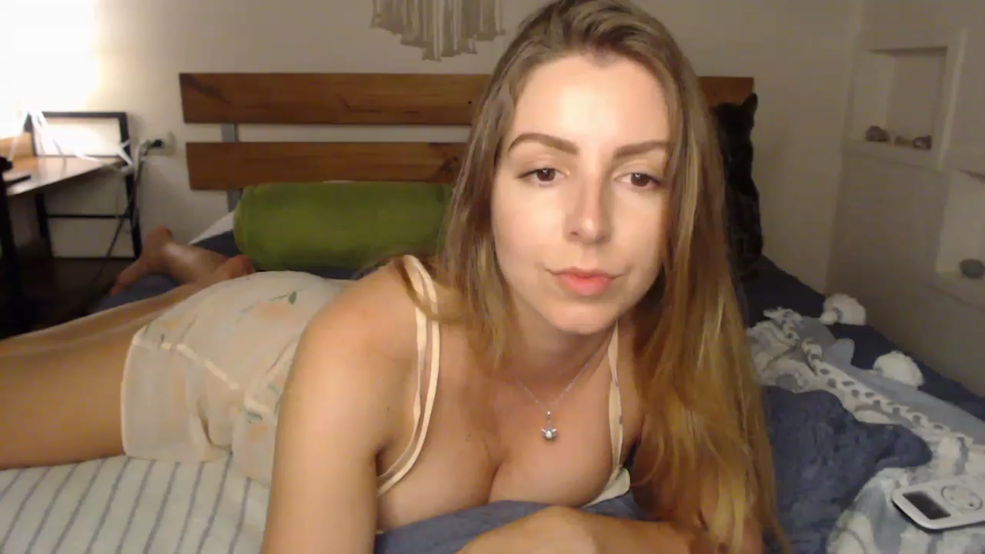Gallery image thumbnail from MyaDelaney's myfreecams stream on, 04/10/2023, 05:07 image 5 of 20
