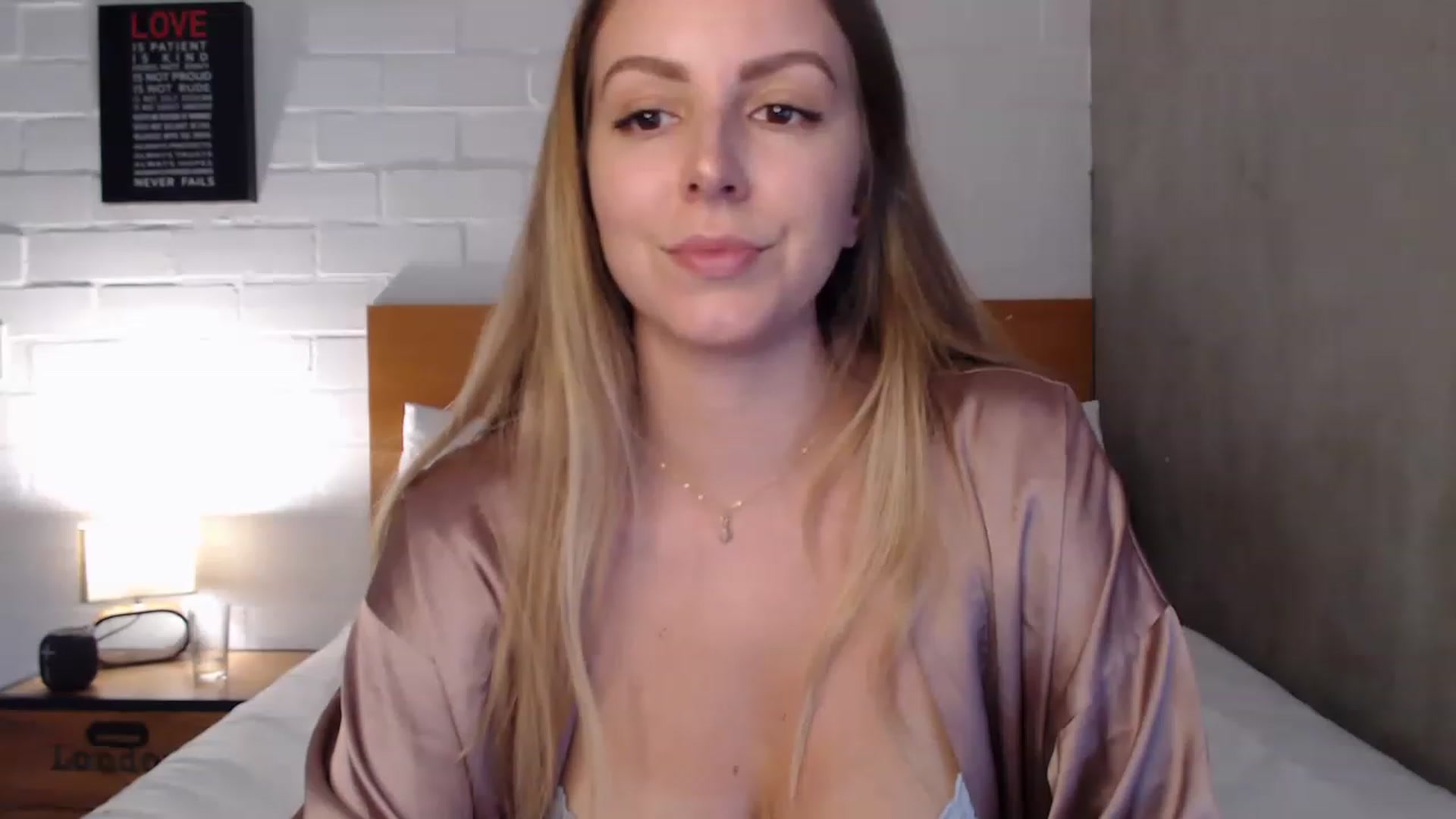 Gallery image thumbnail from MyaDelaney's myfreecams stream on, 06/08/2023, 20:50 image 9 of 20
