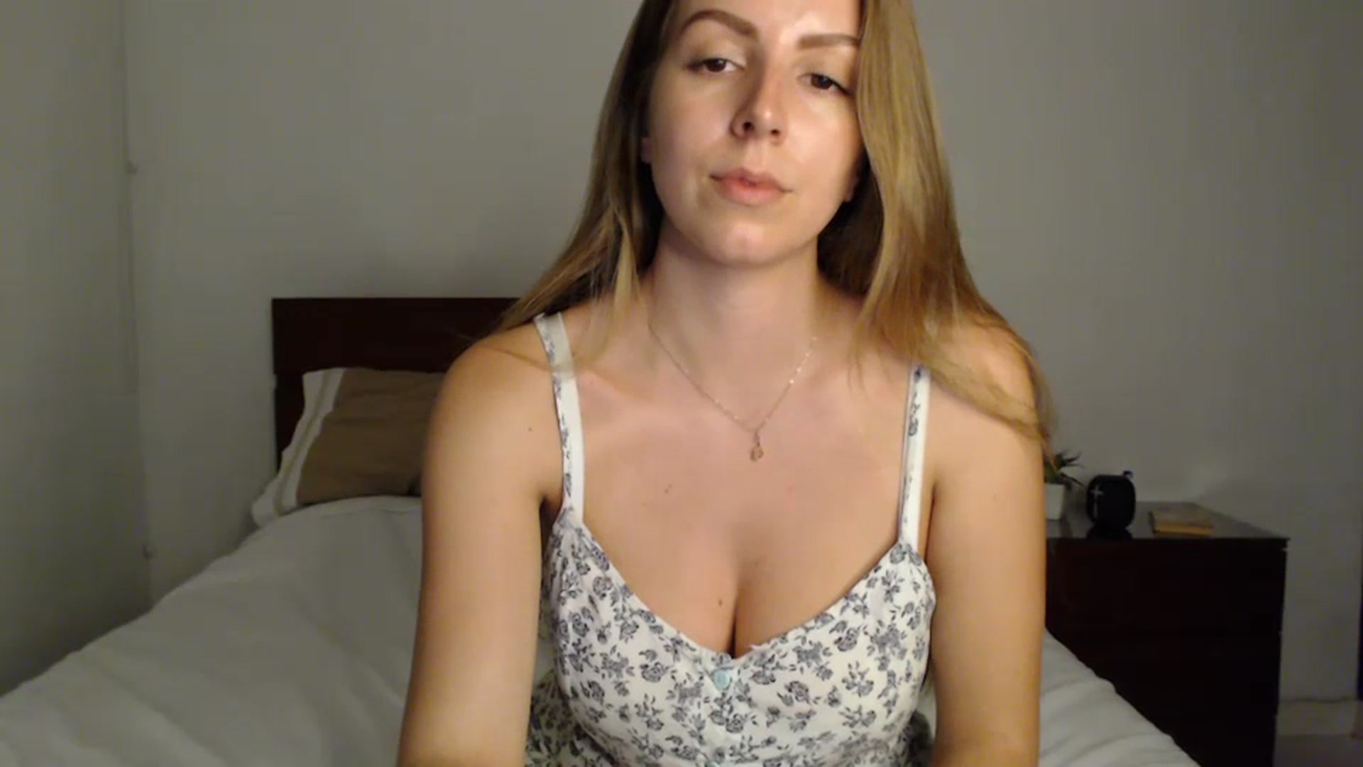 Gallery image thumbnail from MyaDelaney's myfreecams stream on, 07/17/2023, 01:55 image 12 of 20