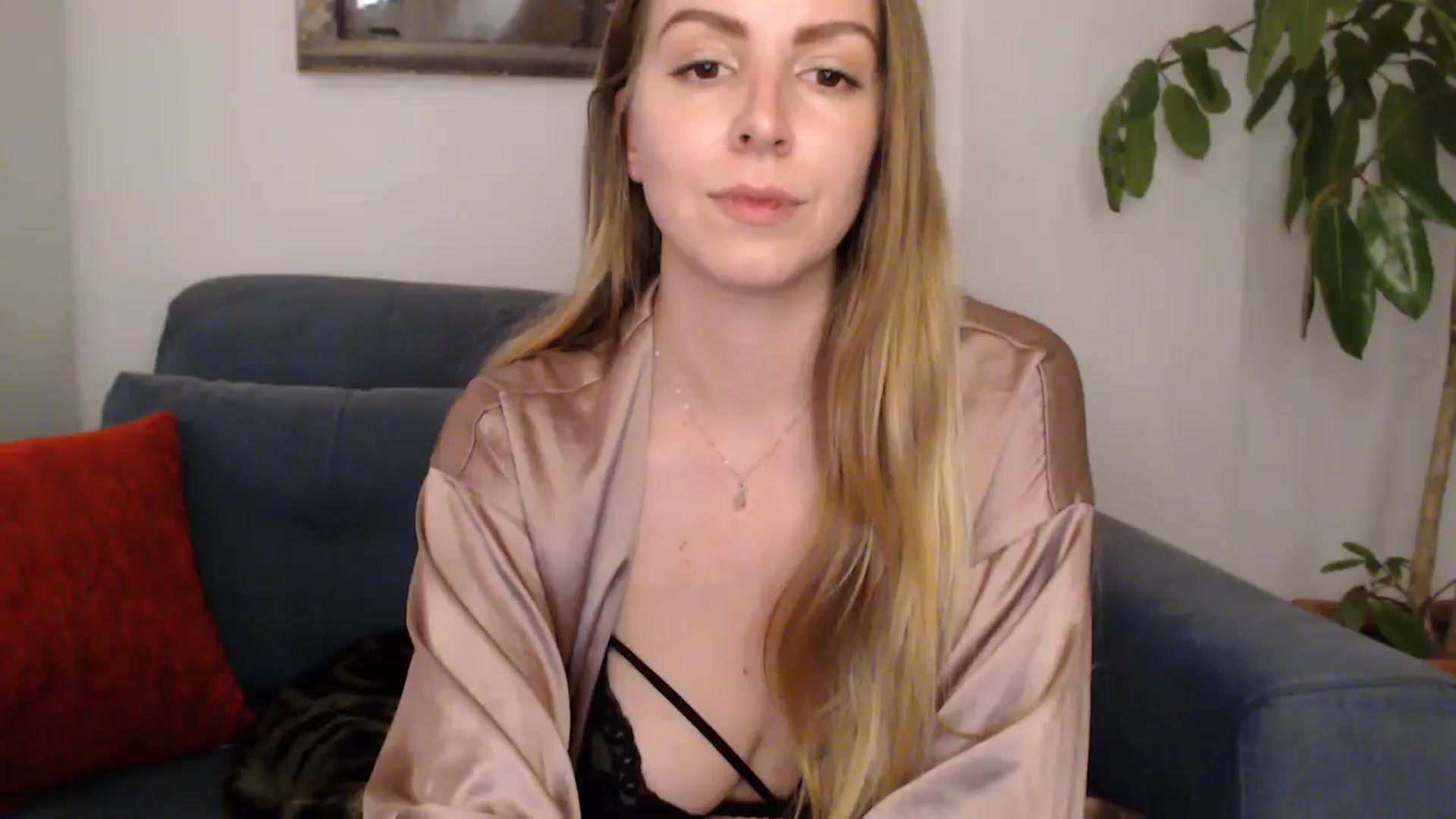 Gallery image thumbnail from MyaDelaney's myfreecams stream on, 07/29/2023, 03:54 image 15 of 20