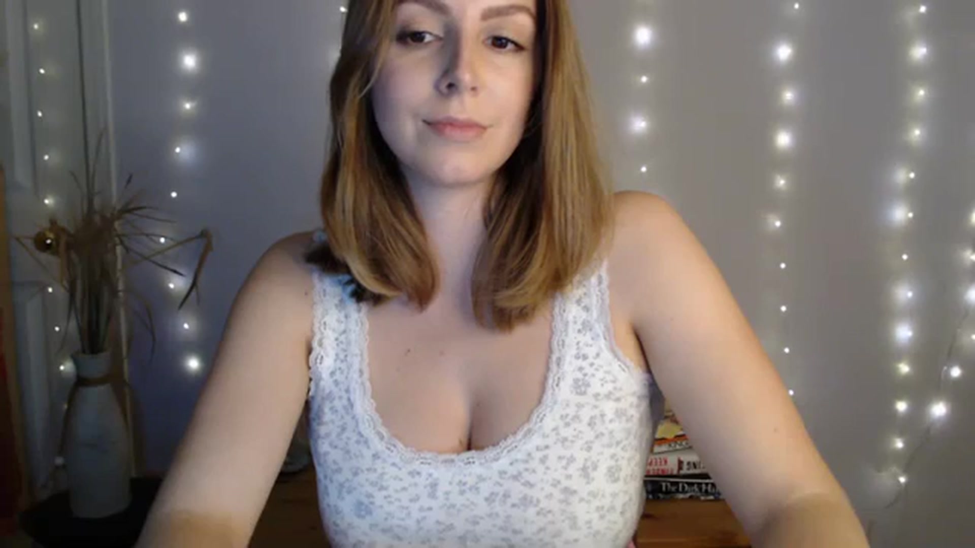 Gallery image thumbnail from MyaDelaney's myfreecams stream on, 12/13/2023, 04:39 image 18 of 20