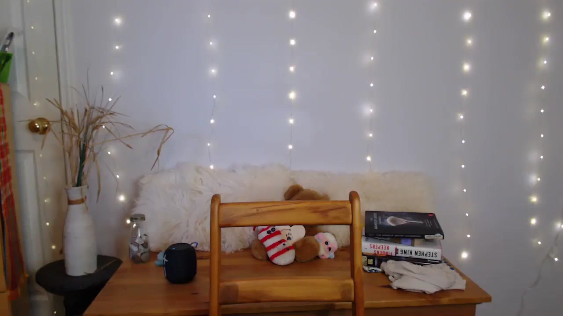 Gallery image thumbnail from MyaDelaney's myfreecams stream on, 01/30/2024, 21:17 image 13 of 20