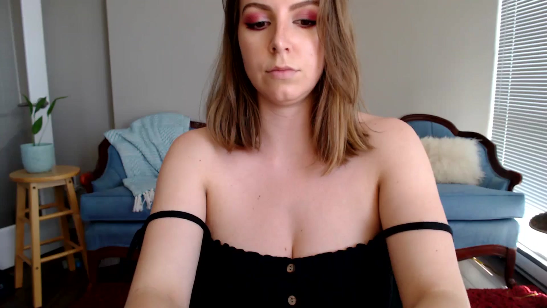 Gallery image thumbnail from MyaDelaney's myfreecams stream on, 04/30/2024, 21:34 image 16 of 20