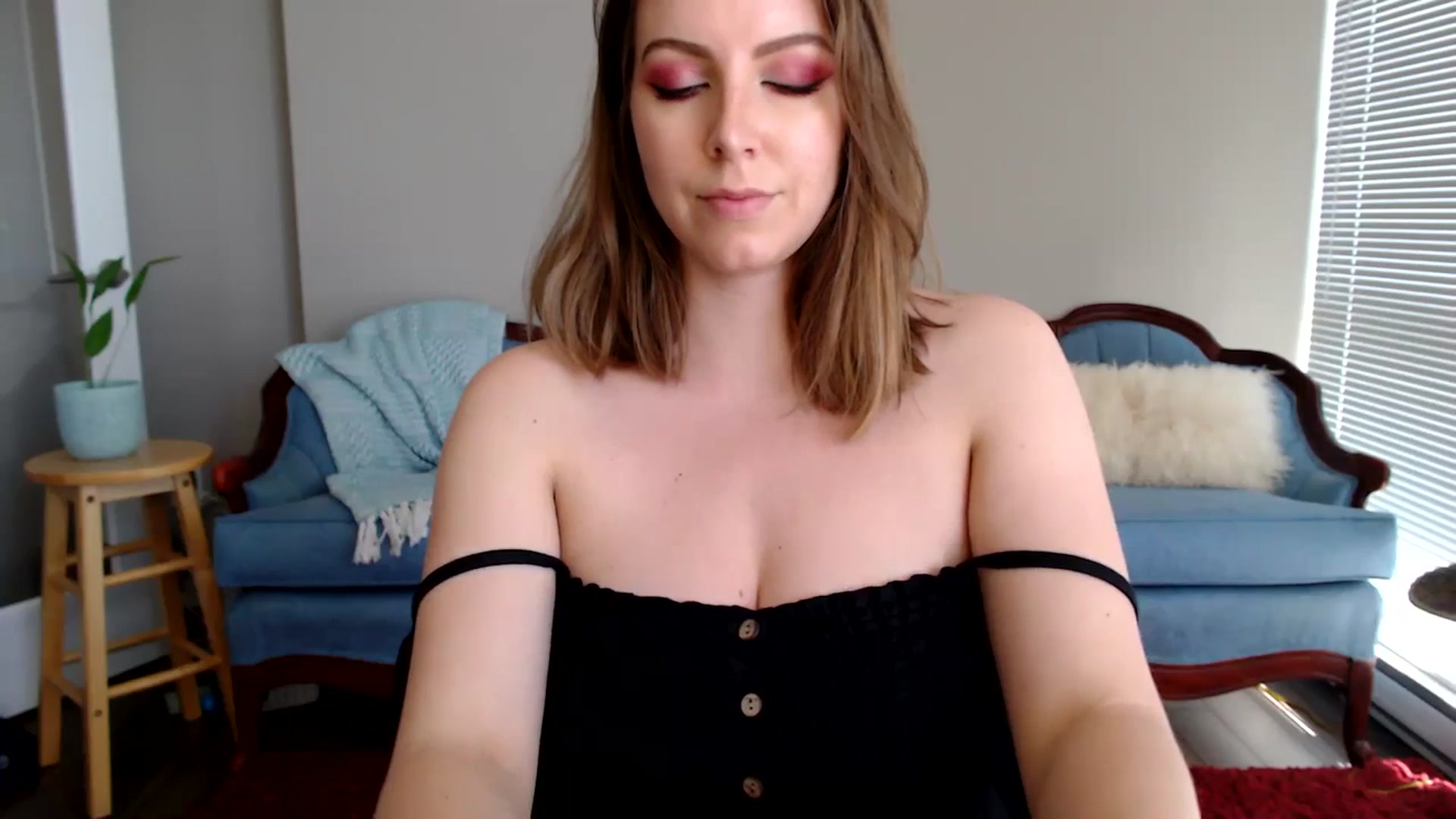 Gallery image thumbnail from MyaDelaney's myfreecams stream on, 04/30/2024, 21:34 image 7 of 20