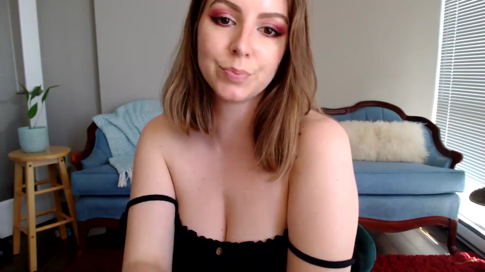 Gallery image thumbnail from MyaDelaney's myfreecams stream on, 04/30/2024, 21:34 image 8 of 20