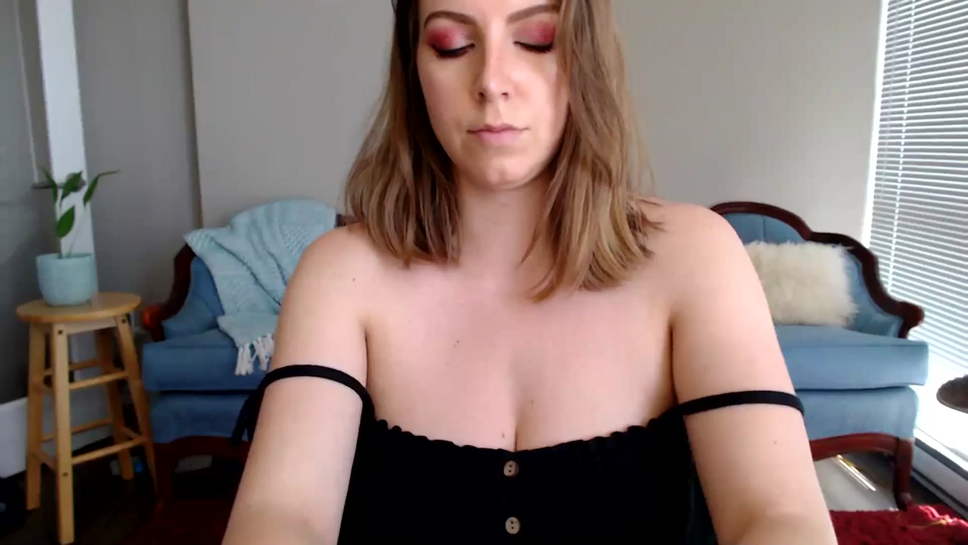 Gallery image thumbnail from MyaDelaney's myfreecams stream on, 04/30/2024, 21:34 image 4 of 20