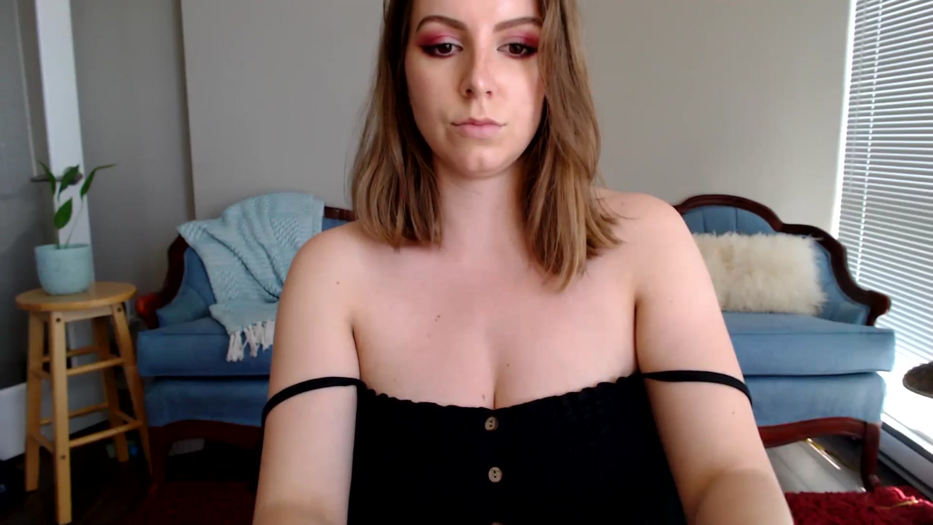 Gallery image thumbnail from MyaDelaney's myfreecams stream on, 04/30/2024, 21:34 image 17 of 20