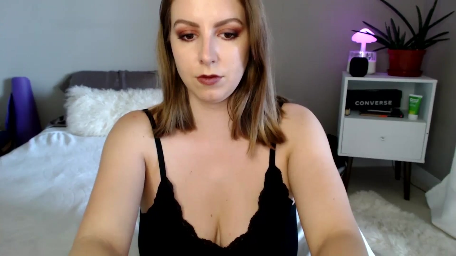 Gallery image thumbnail from MyaDelaney's myfreecams stream on, 05/16/2024, 24:20 image 20 of 20