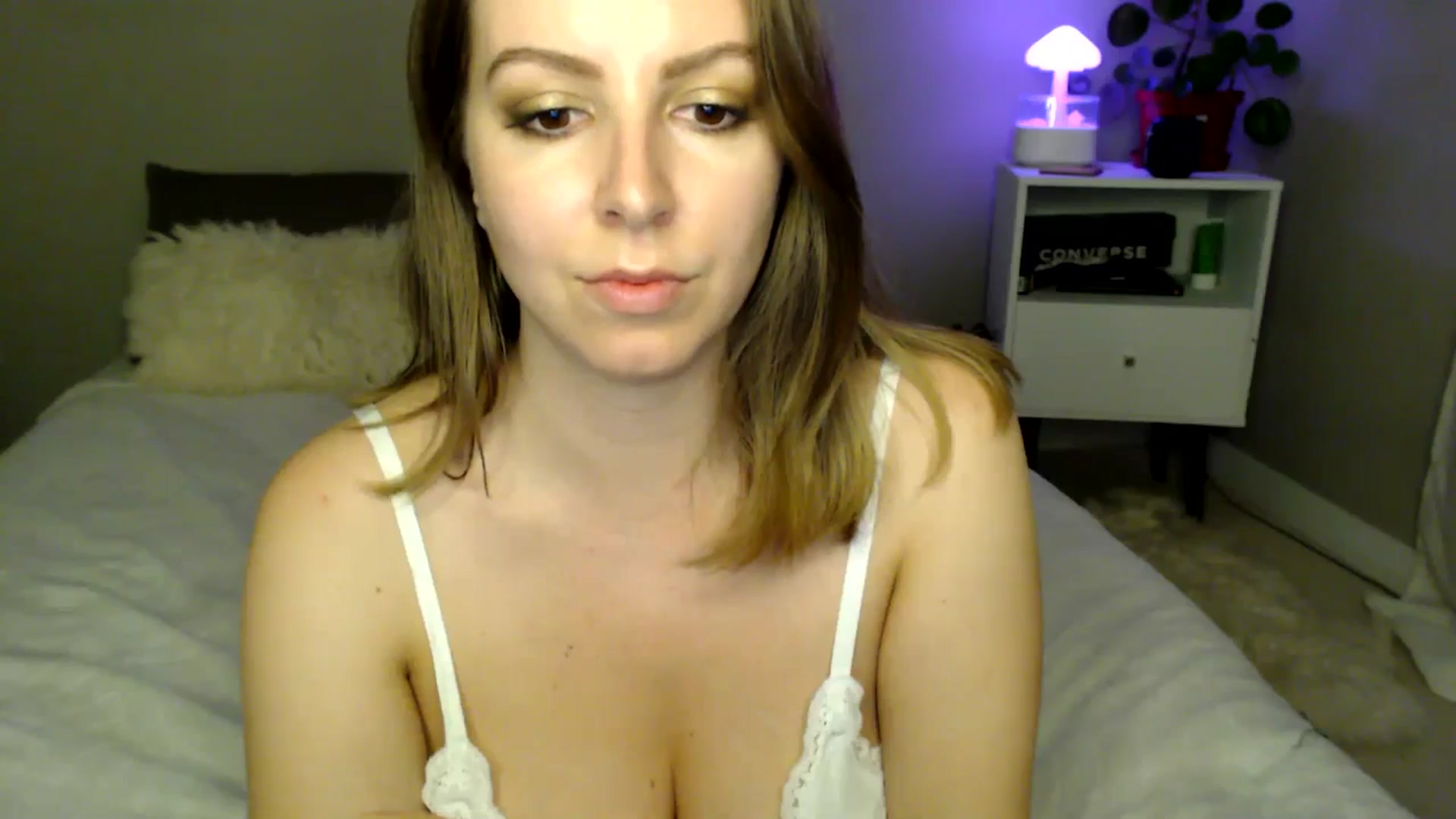 Gallery image thumbnail from MyaDelaney's myfreecams stream on, 05/29/2024, 06:23 image 15 of 20
