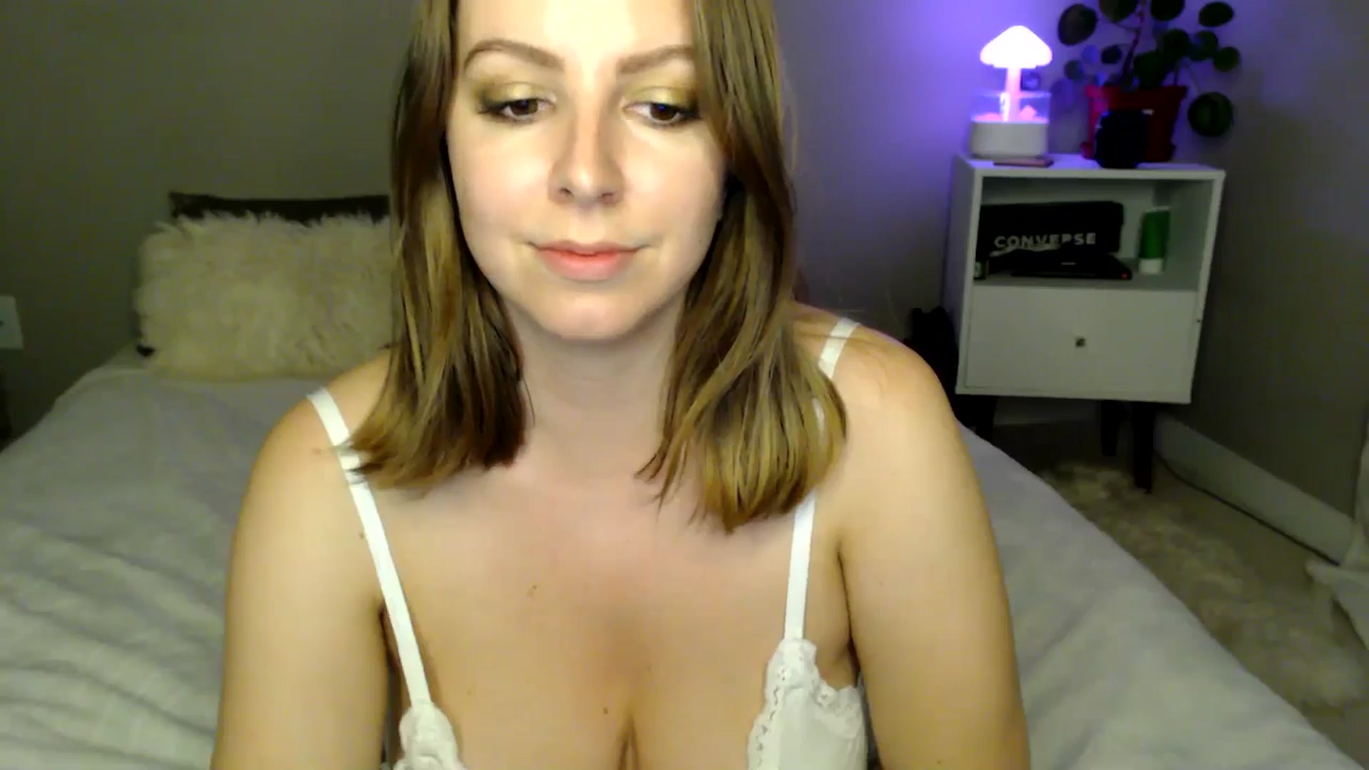 Gallery image thumbnail from MyaDelaney's myfreecams stream on, 05/29/2024, 07:07 image 6 of 20