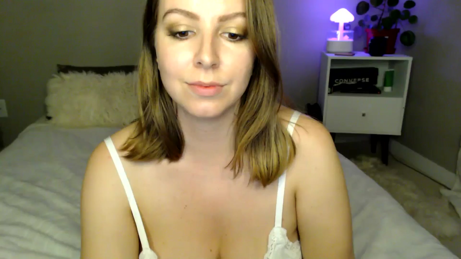 Gallery image thumbnail from MyaDelaney's myfreecams stream on, 05/29/2024, 07:07 image 14 of 20