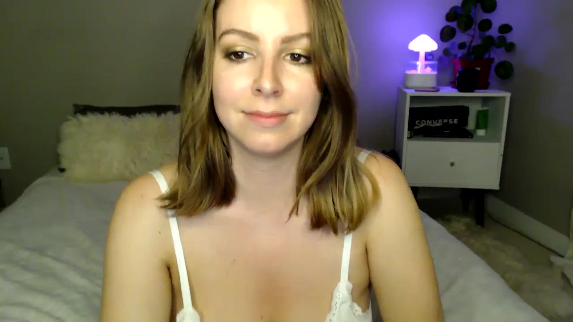 Gallery image thumbnail from MyaDelaney's myfreecams stream on, 05/29/2024, 07:07 image 2 of 20