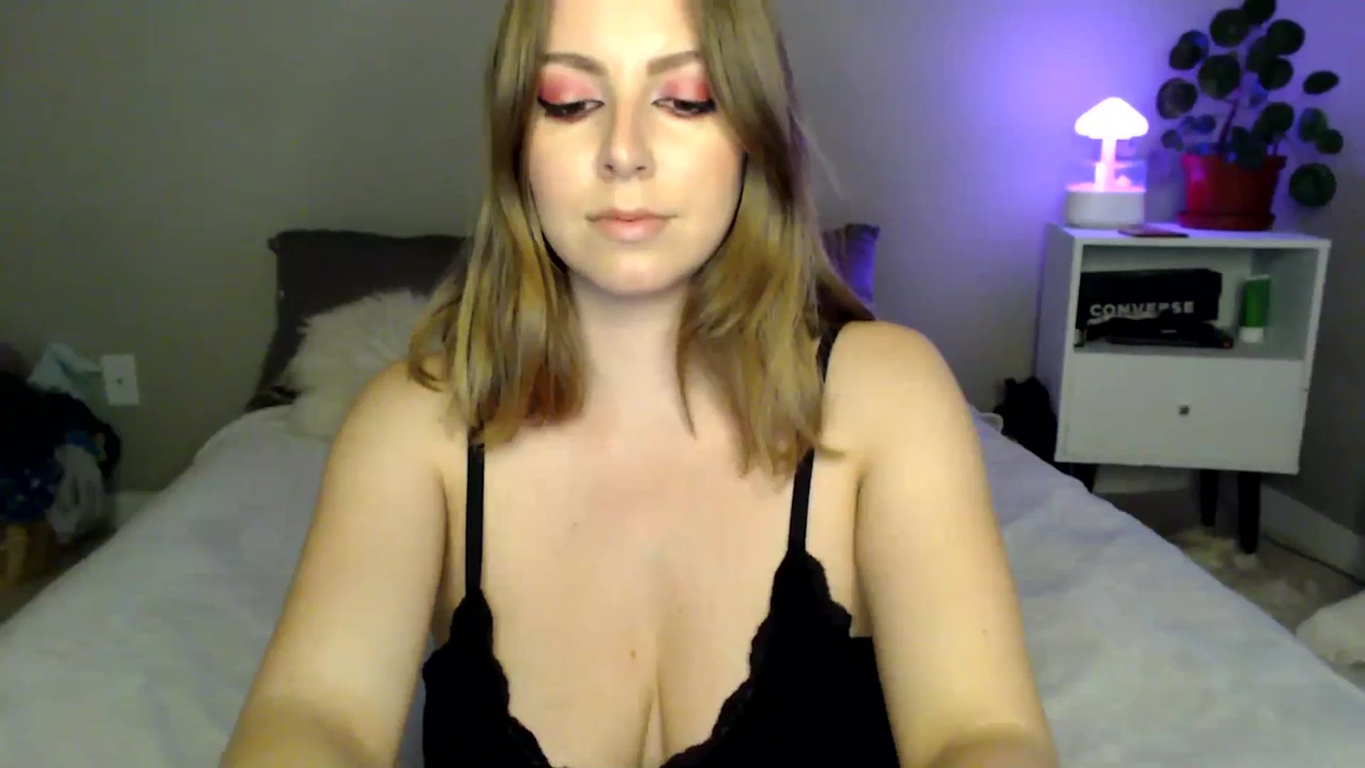Gallery image thumbnail from MyaDelaney's myfreecams stream on, 05/31/2024, 04:14 image 11 of 20