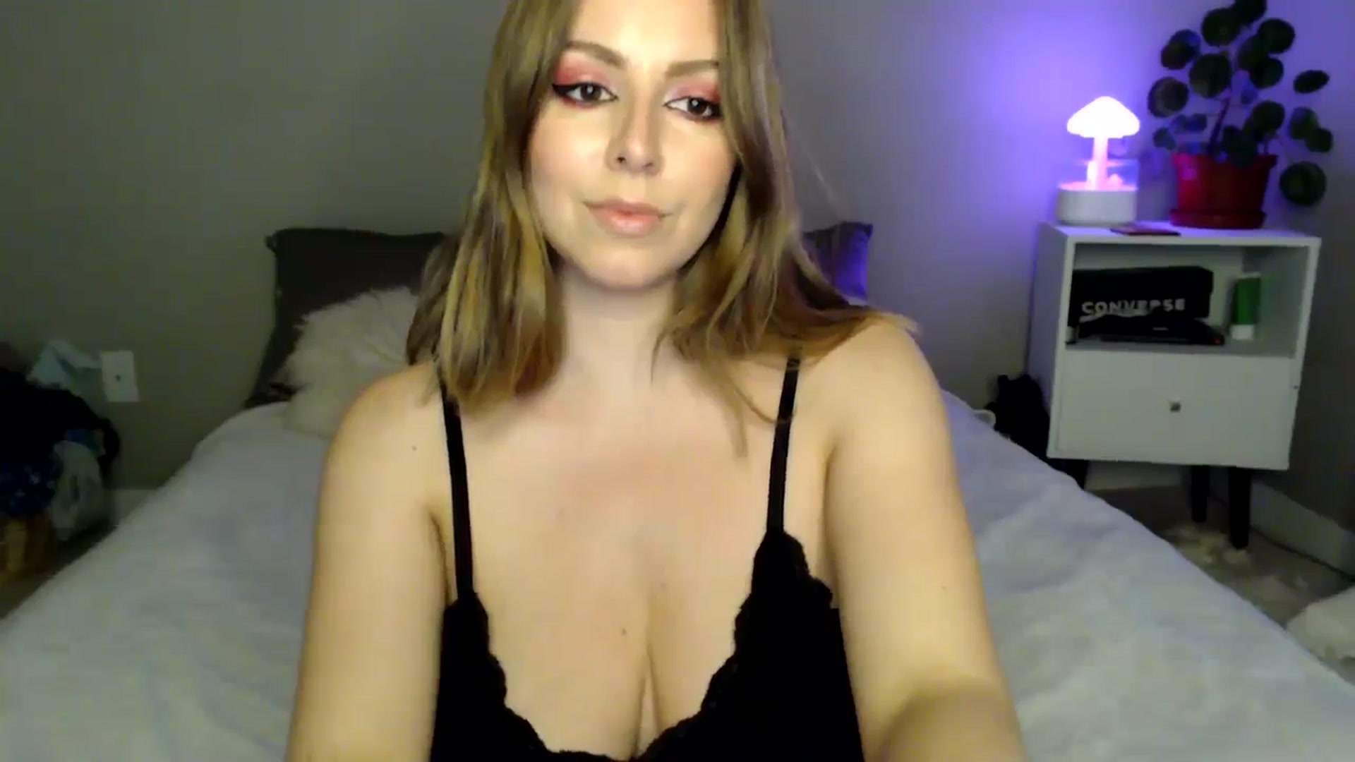 Gallery image thumbnail from MyaDelaney's myfreecams stream on, 05/31/2024, 04:14 image 9 of 20
