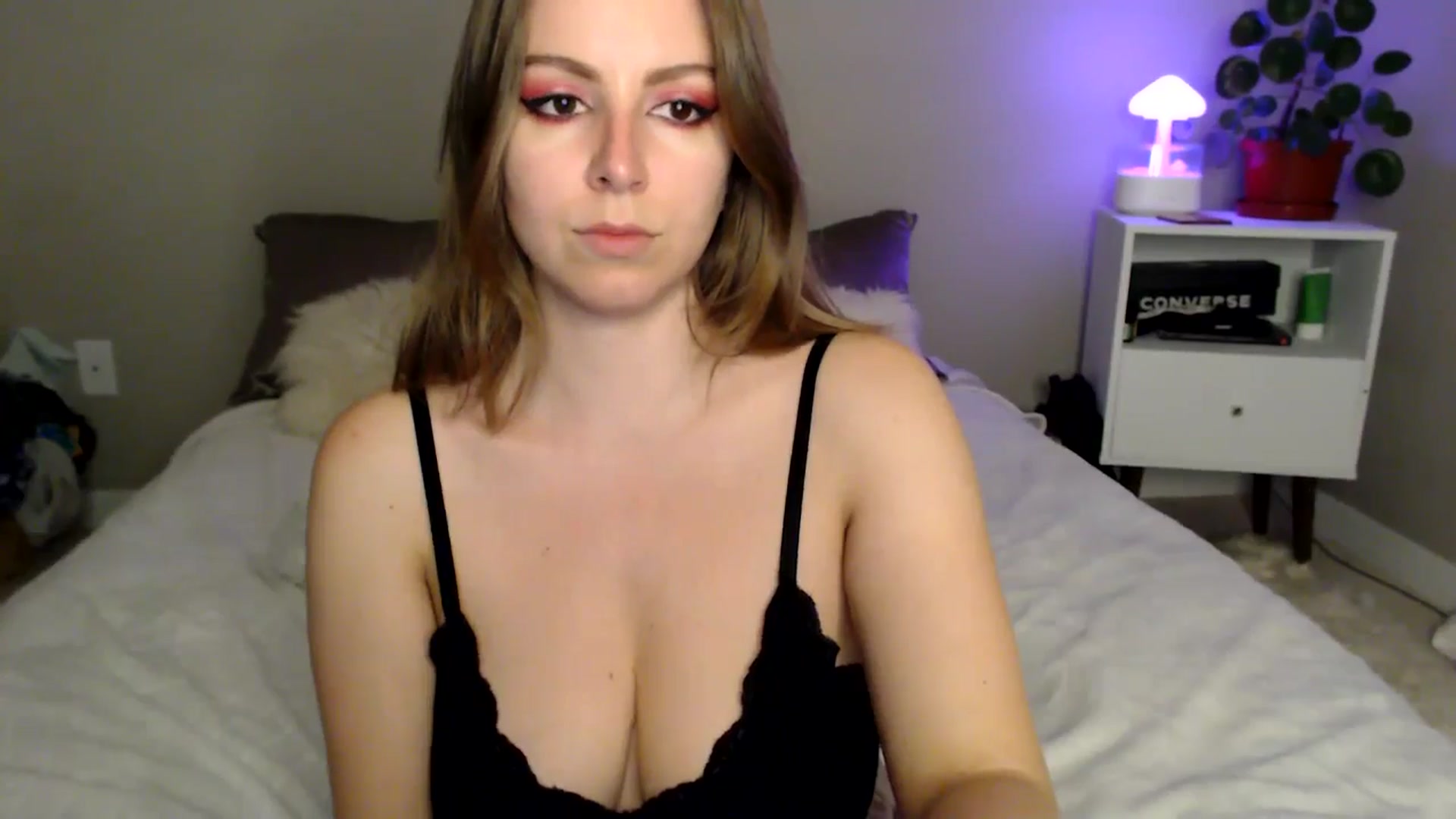 Gallery image thumbnail from MyaDelaney's myfreecams stream on, 05/31/2024, 05:23 image 10 of 20