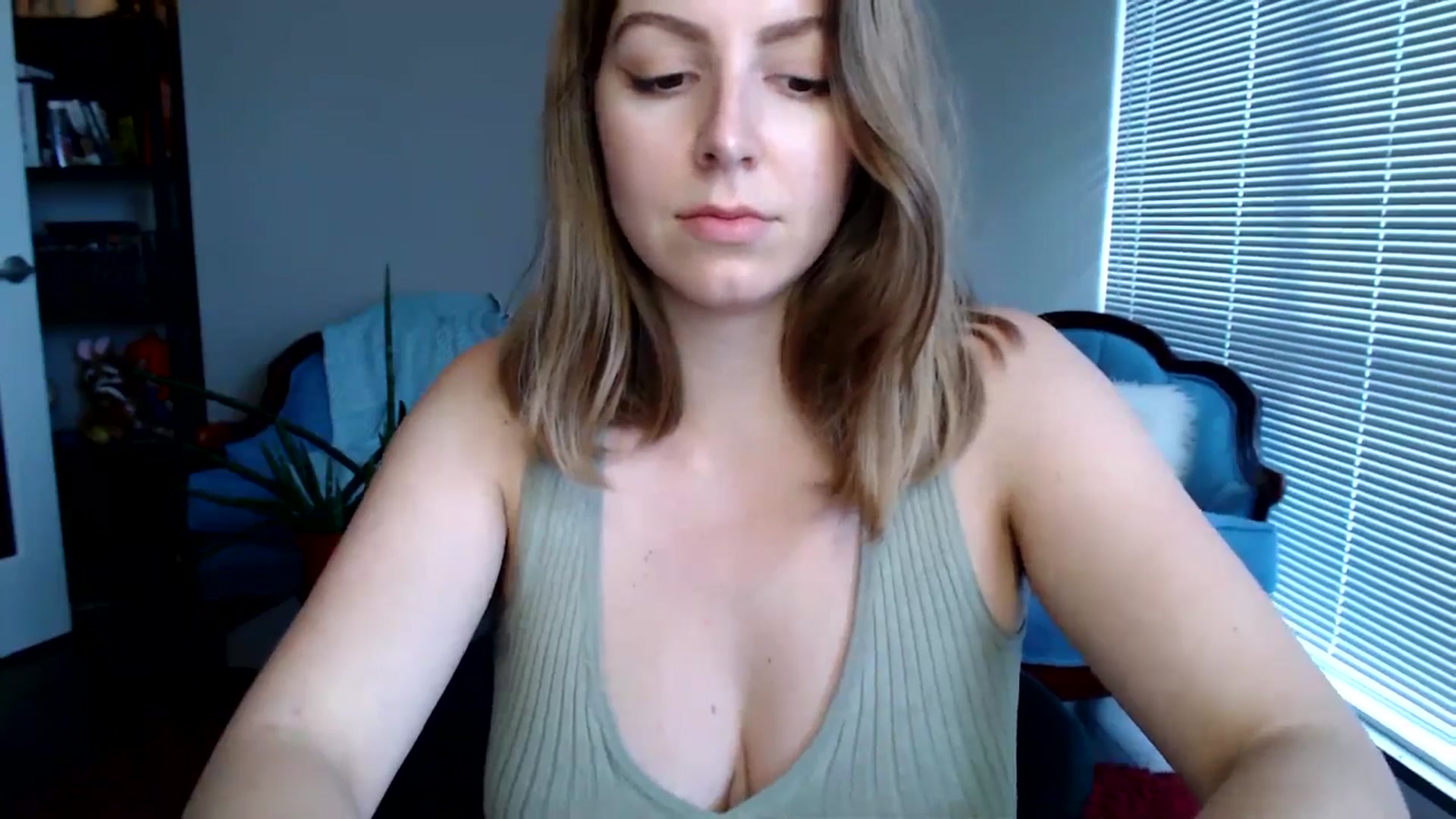 Gallery image thumbnail from MyaDelaney's myfreecams stream on, 06/02/2024, 24:36 image 10 of 20
