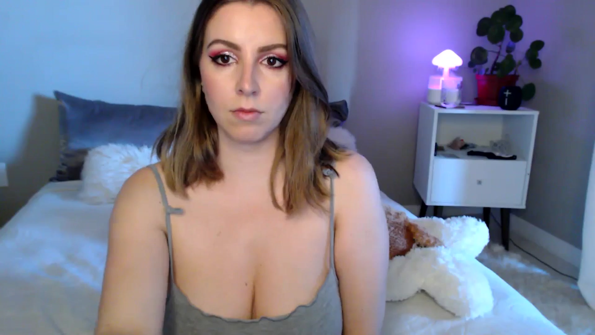 Gallery image thumbnail from MyaDelaney's myfreecams stream on, 06/06/2024, 04:06 image 2 of 20