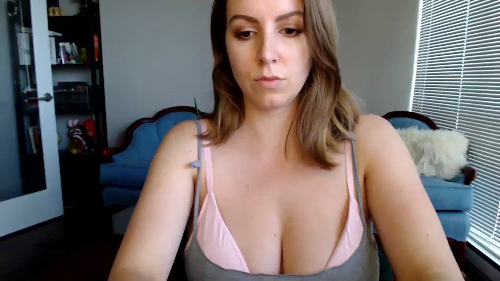 Gallery image thumbnail from MyaDelaney's myfreecams stream on, 06/07/2024, 24:00 image 16 of 20