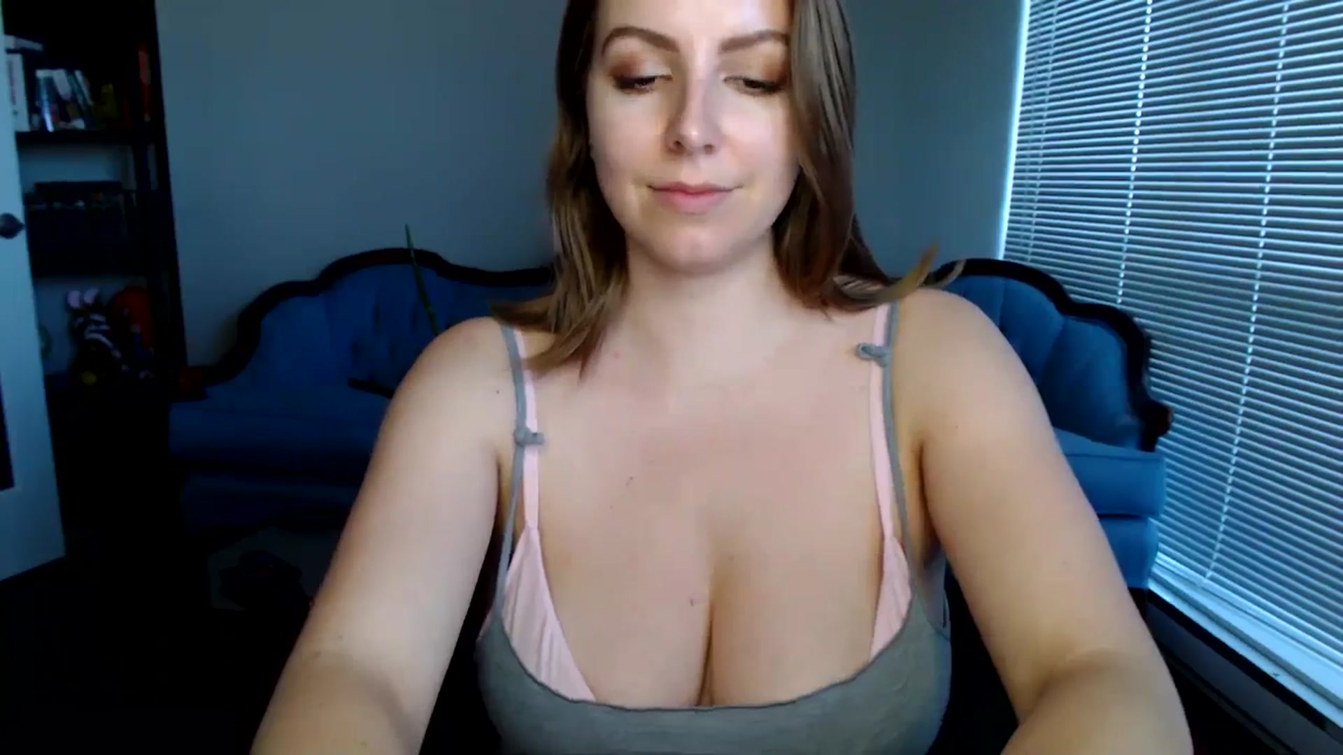 Gallery image thumbnail from MyaDelaney's myfreecams stream on, 06/07/2024, 03:20 image 16 of 20