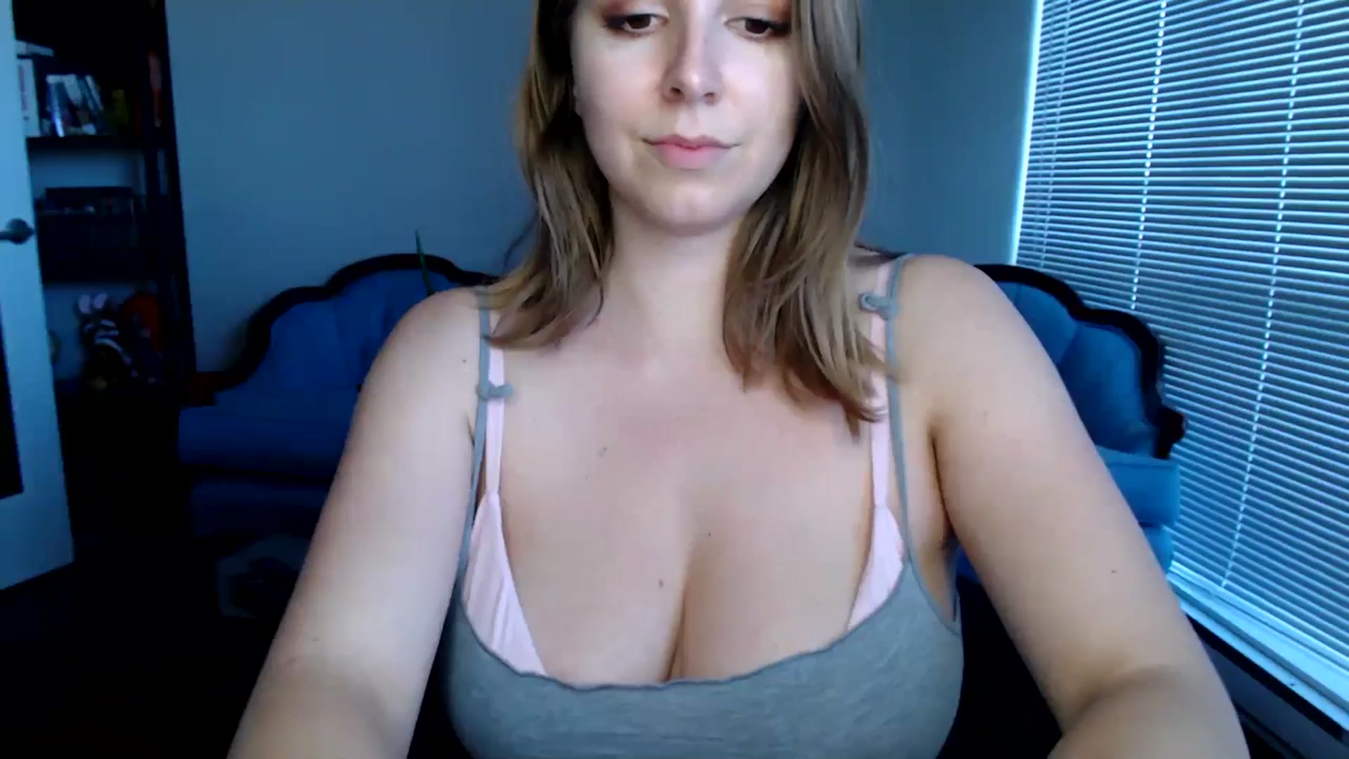 Gallery image thumbnail from MyaDelaney's myfreecams stream on, 06/07/2024, 03:20 image 10 of 20