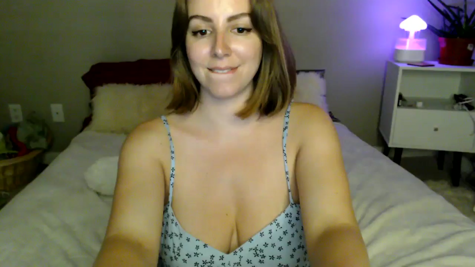 Gallery image thumbnail from MyaDelaney's myfreecams stream on, 07/01/2024, 04:43 image 17 of 20