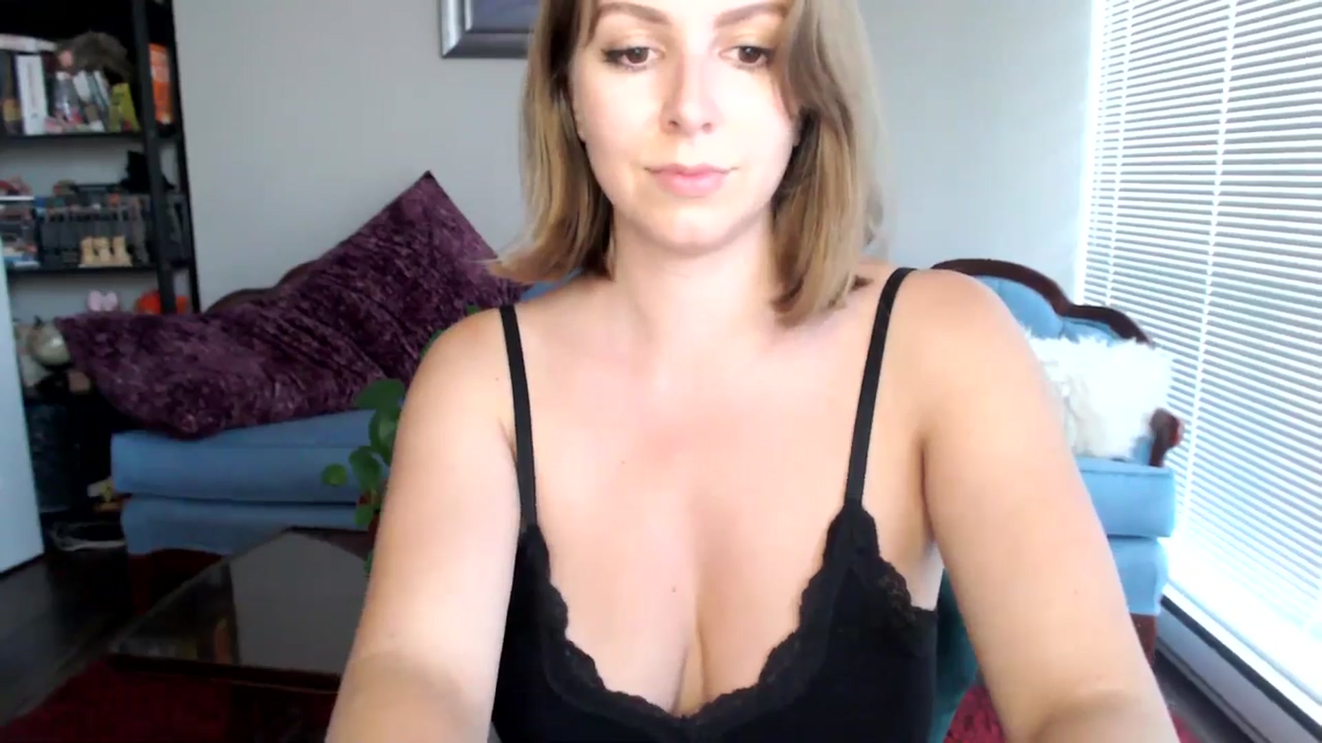 Gallery image thumbnail from MyaDelaney's myfreecams stream on, 07/18/2024, 03:12 image 10 of 20